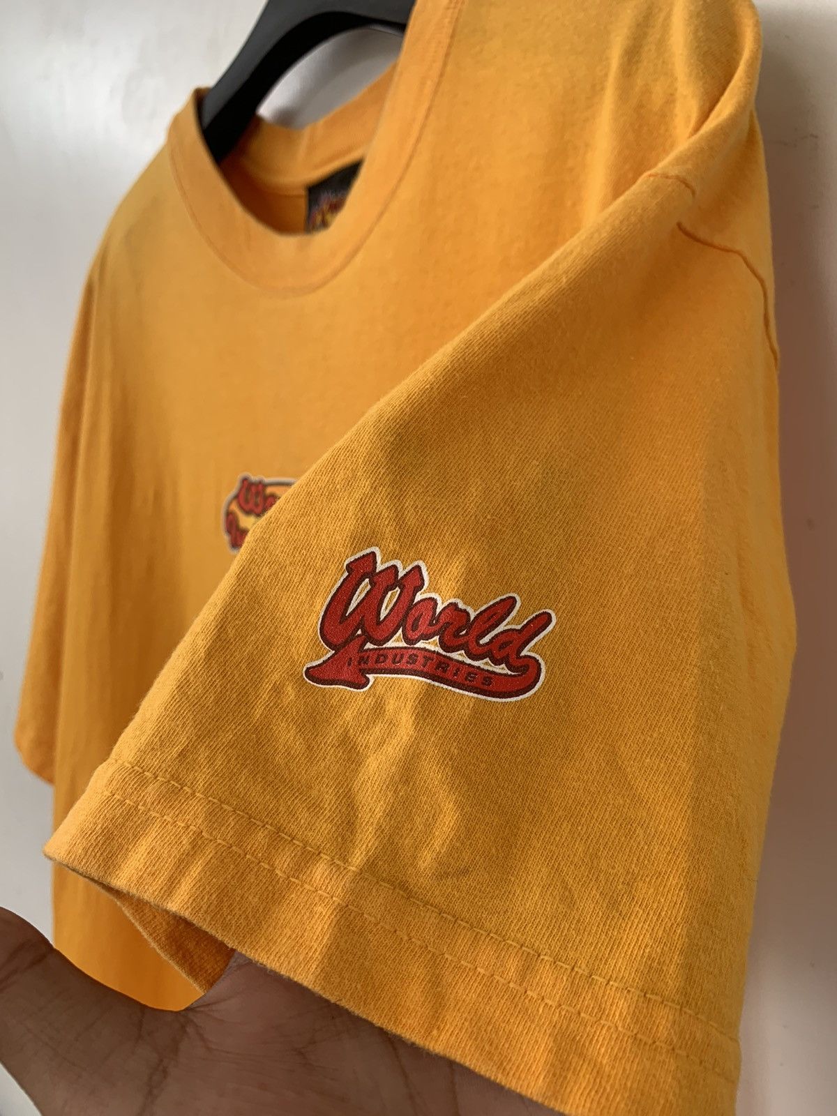 World Industries Vintage 90s World Industries Flame Boy Skateboard T-Shirt Size US L / EU 52-54 / 3 - 4 Thumbnail