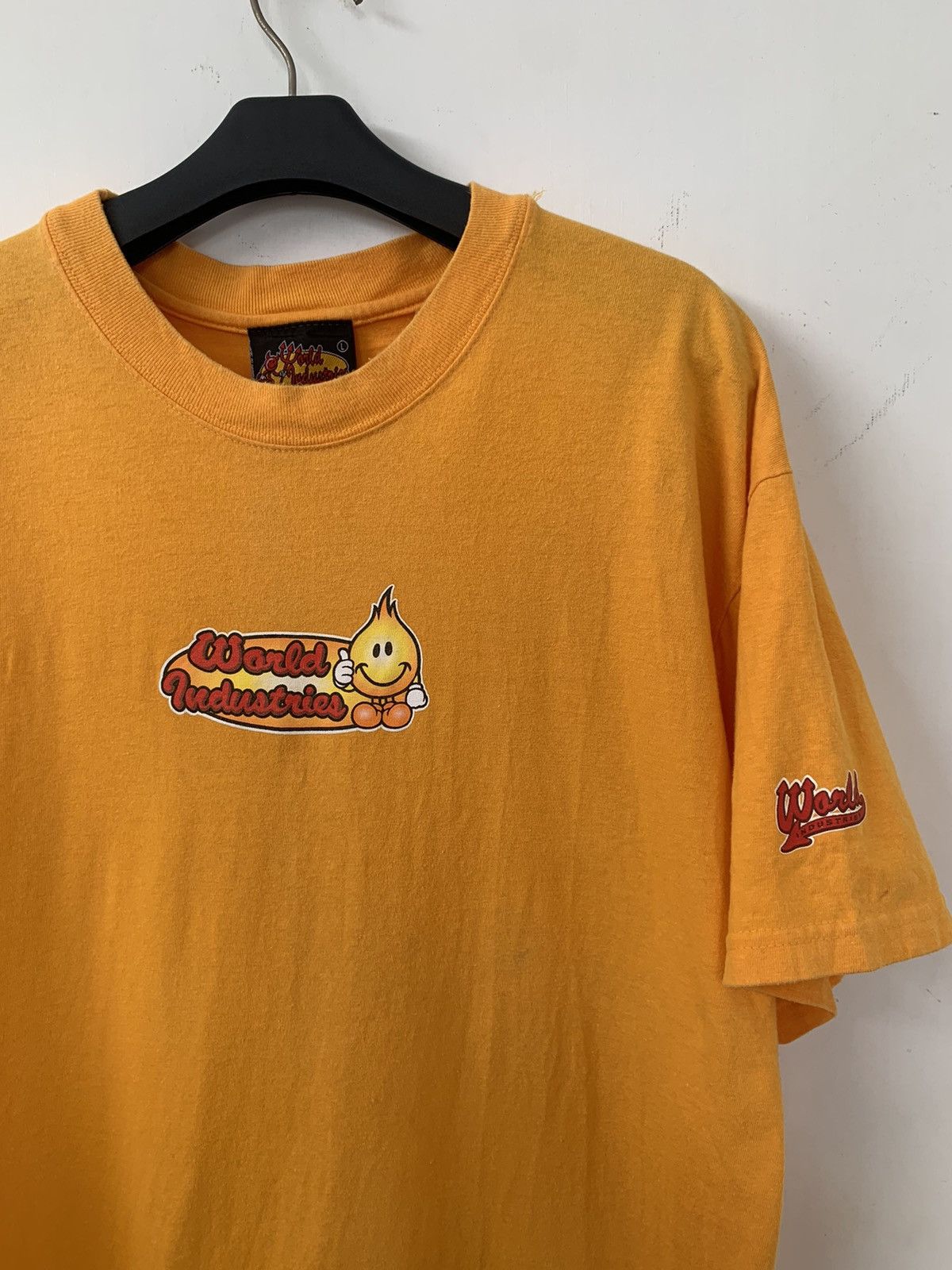 World Industries Vintage 90s World Industries Flame Boy Skateboard T-Shirt Size US L / EU 52-54 / 3 - 3 Thumbnail