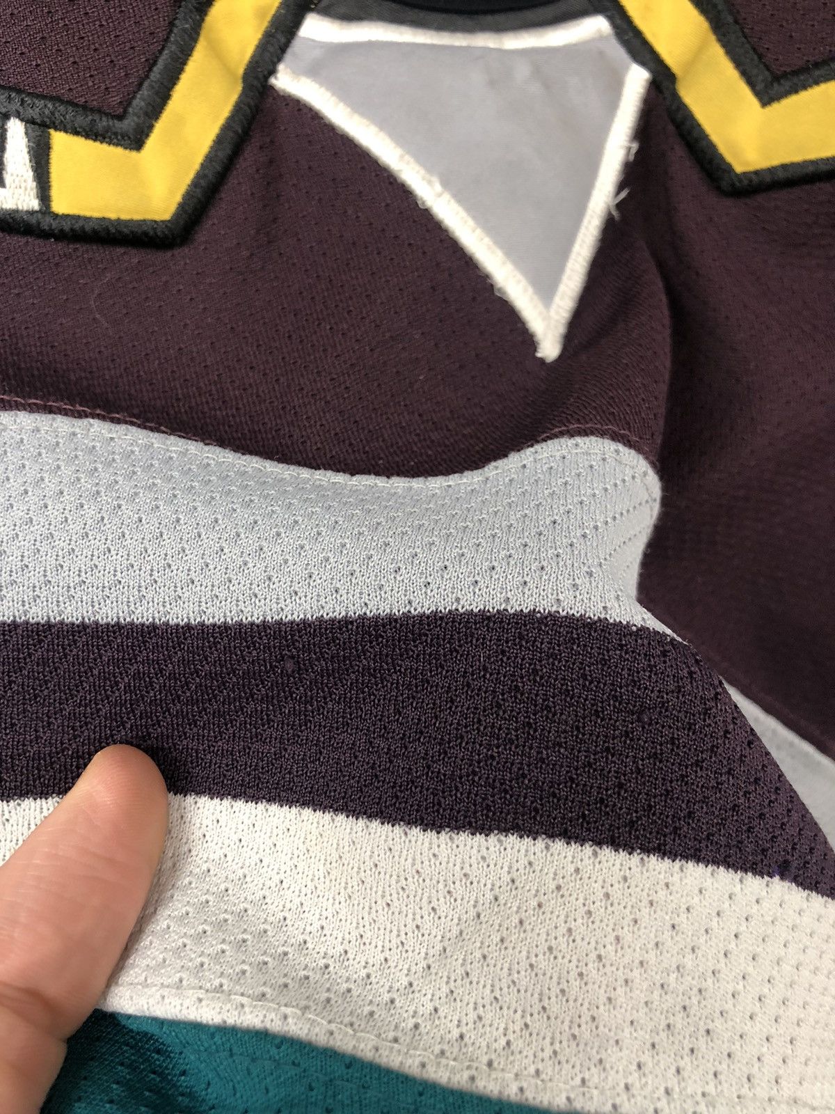 NHL × Starter Vintage Mighty Ducks Hockey Jersey NHL Size US XL / EU 56 / 4 - 9 Thumbnail