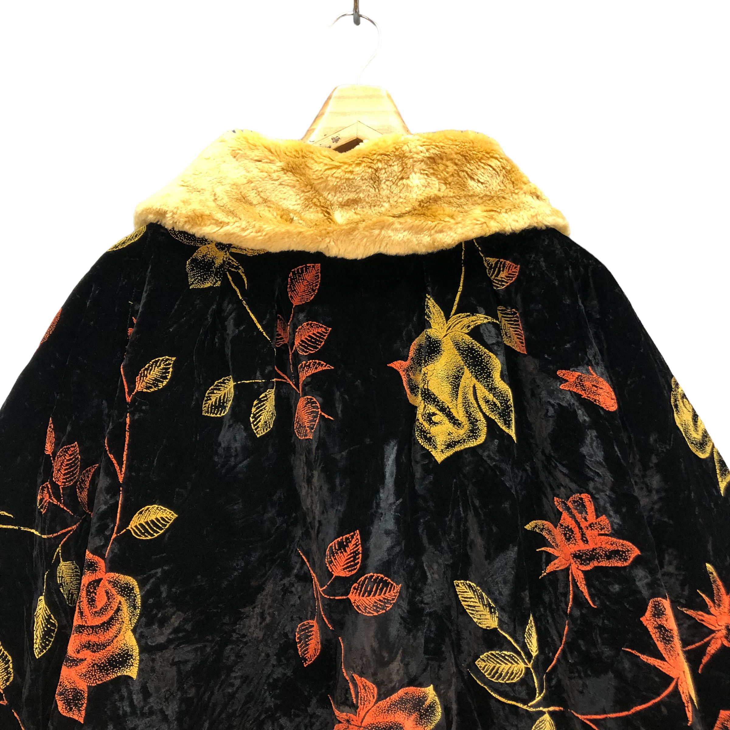 Japanese Brand VINTAGE VELVET KIMONO ROSE FLOWER GRAPHIC #7171-115 Size US XL / EU 56 / 4 - 10 Thumbnail