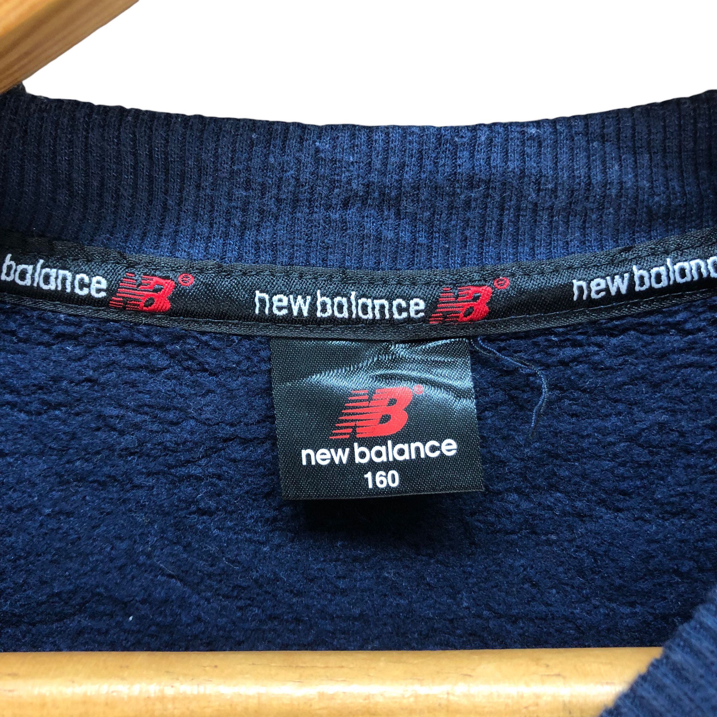 New Balance NEW BALANCE BIG LOGO SWEATSHIRTS #7186-117 Size US S / EU 44-46 / 1 - 7 Thumbnail