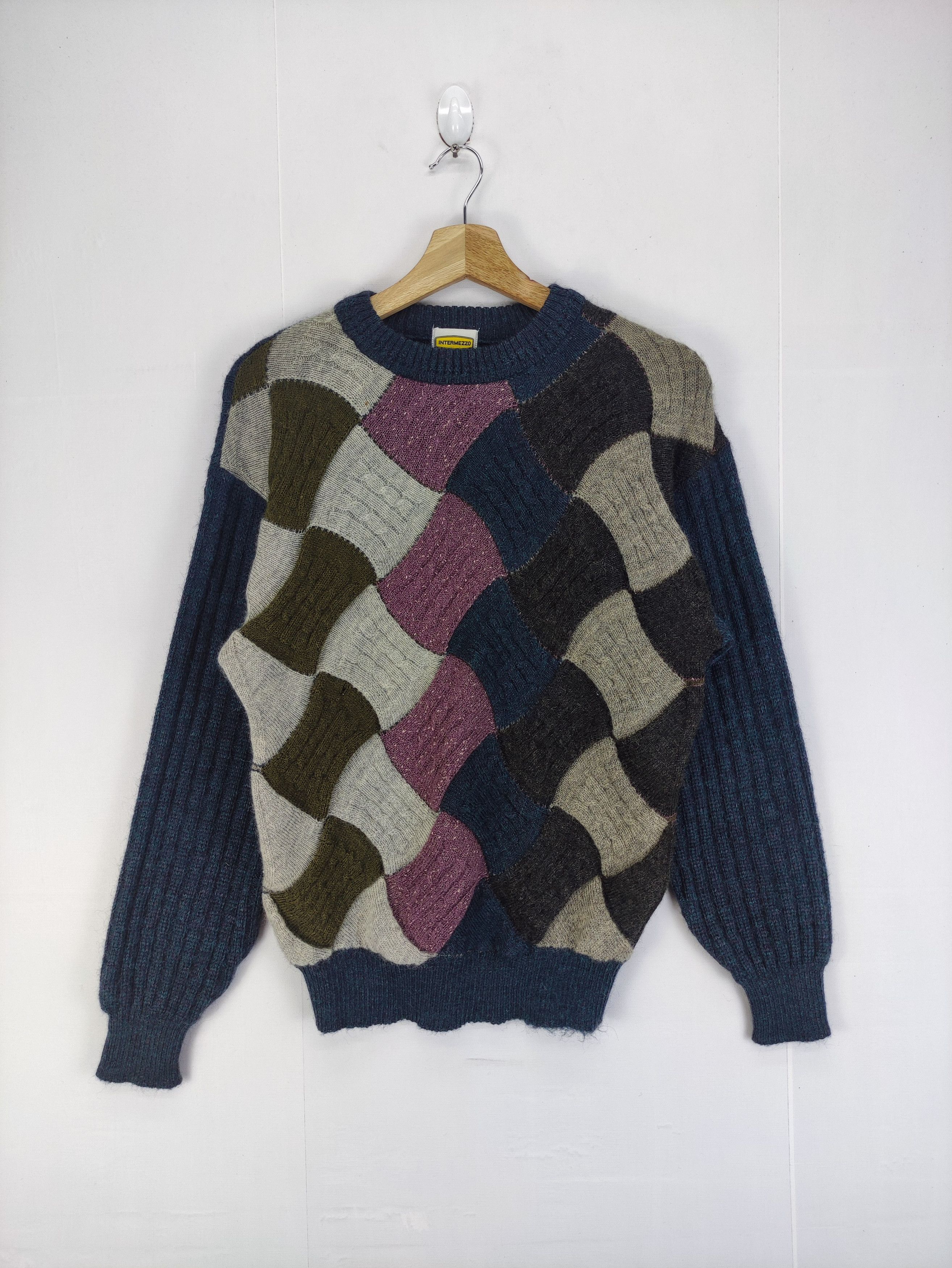 Aran Isles Knitwear Vintage Cable Knit Sweater Intermezzo Size US S / EU 44-46 / 1 - 1 Thumbnail