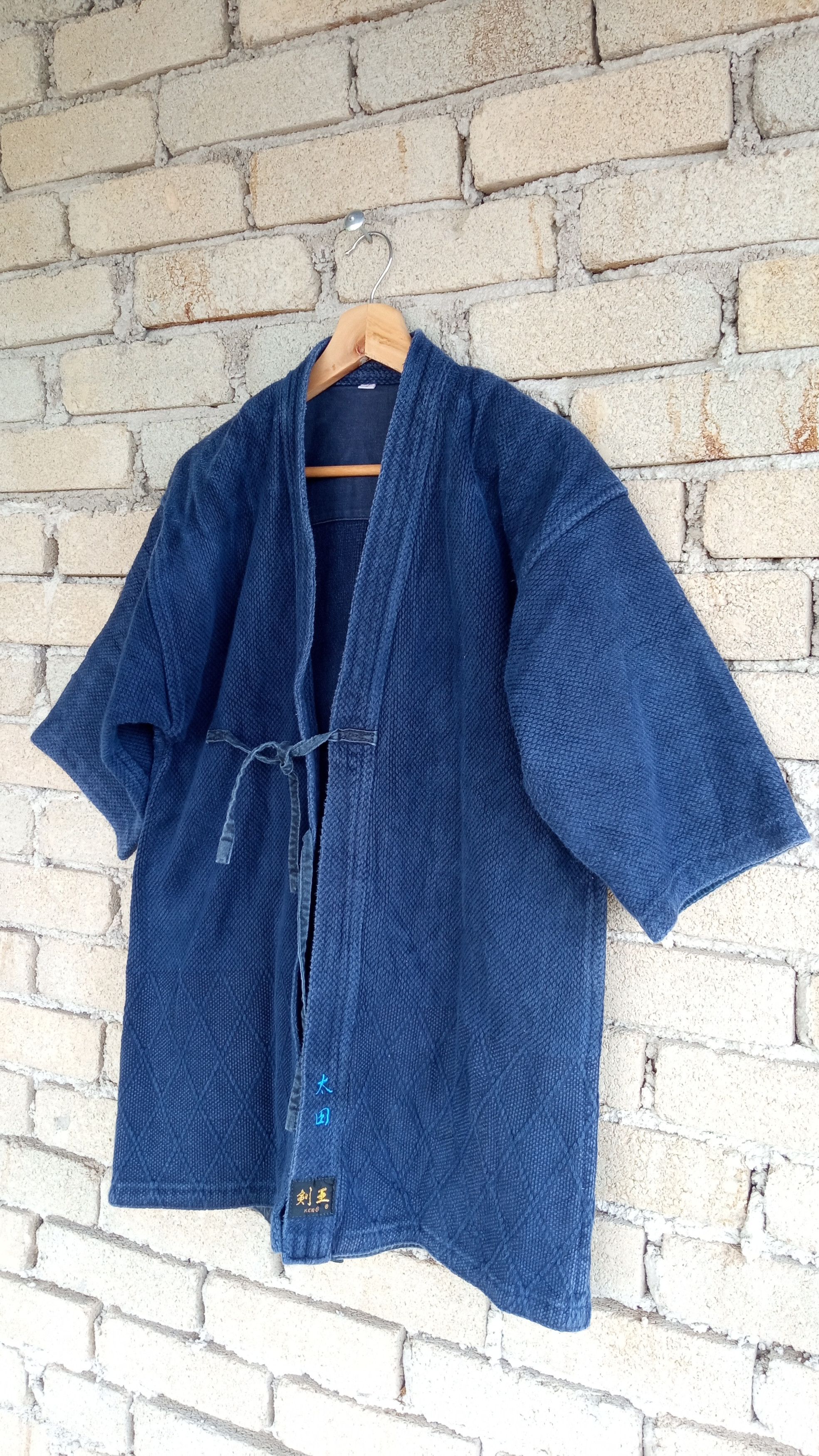 Indigo × Japanese Brand 🔥🔥Indigo Dye Sashiko Stitching Kimono Kendo Jacket Size US M / EU 48-50 / 2 - 3 Thumbnail
