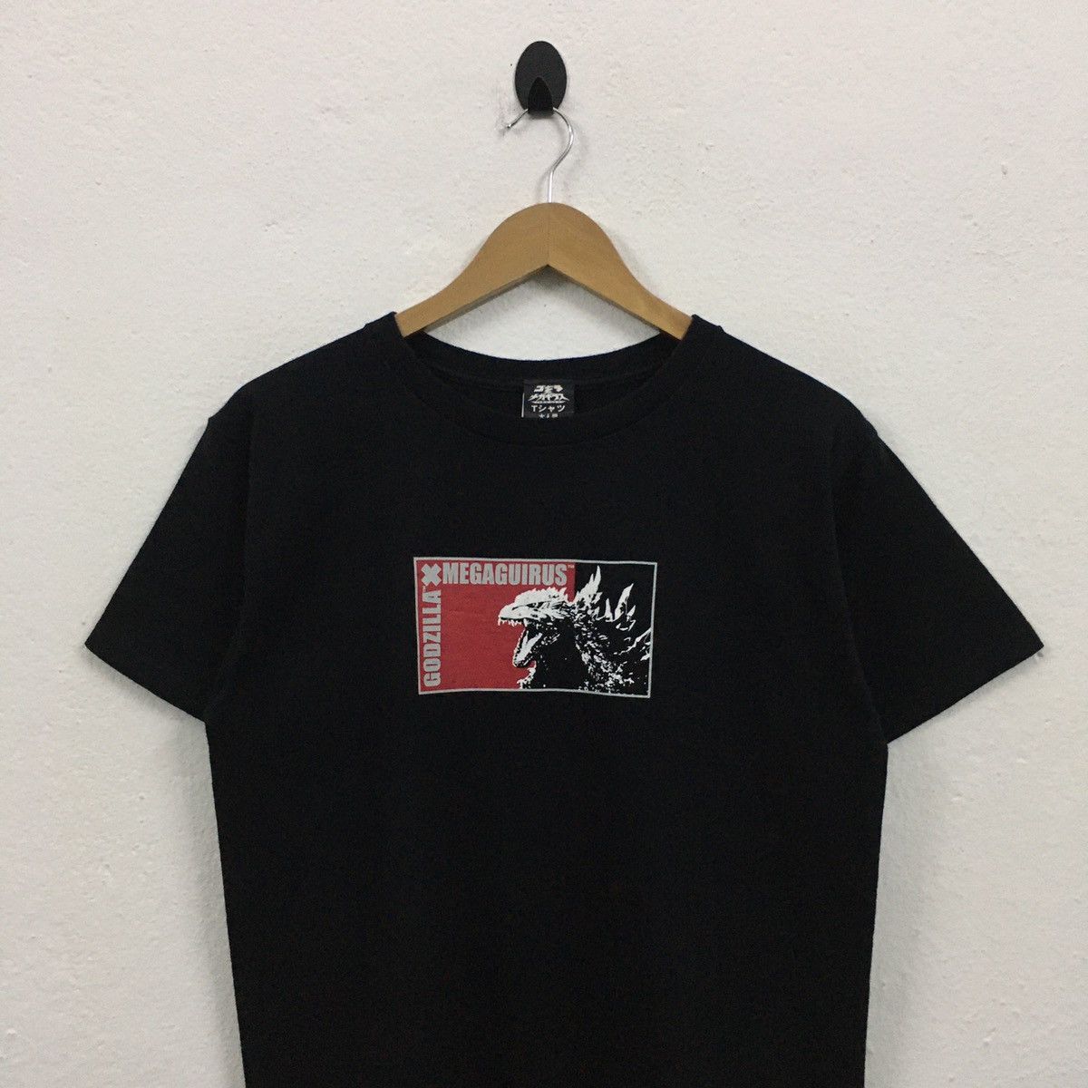 Vintage Rare Vintage Godzilla x Megaguirus Toho Tohoeiga Size US M / EU 48-50 / 2 - 5 Thumbnail