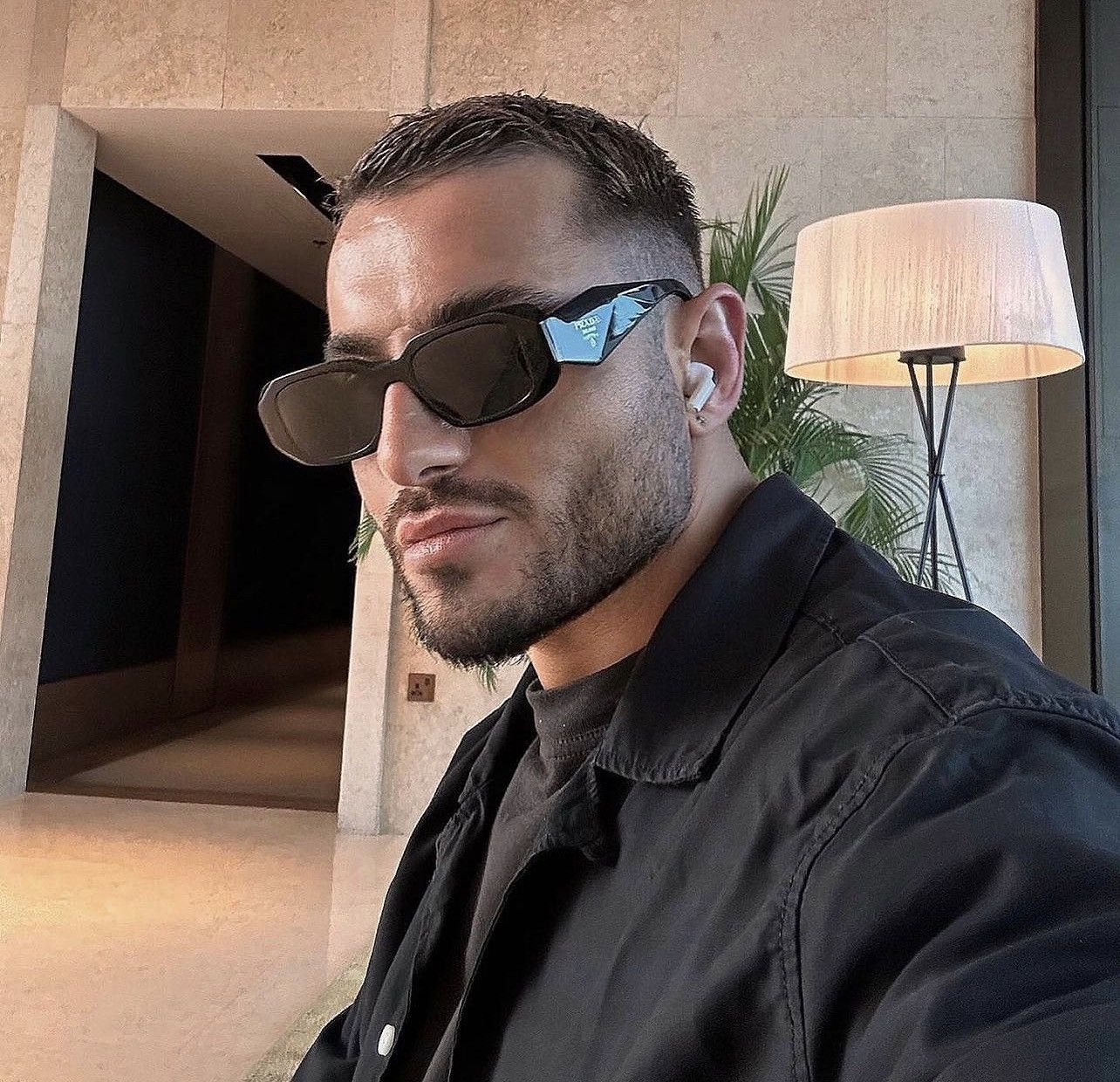 PRADA PR17WS sunglasses Prada - PR 17WS Sunglasses | Specs Collective main image 3
