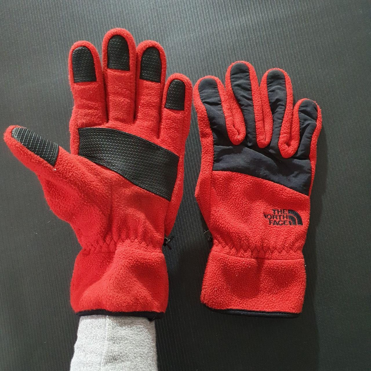The North Face × Vintage TNF Red Fleece Embroidered Logo Gloves Size ONE SIZE - 3 Thumbnail