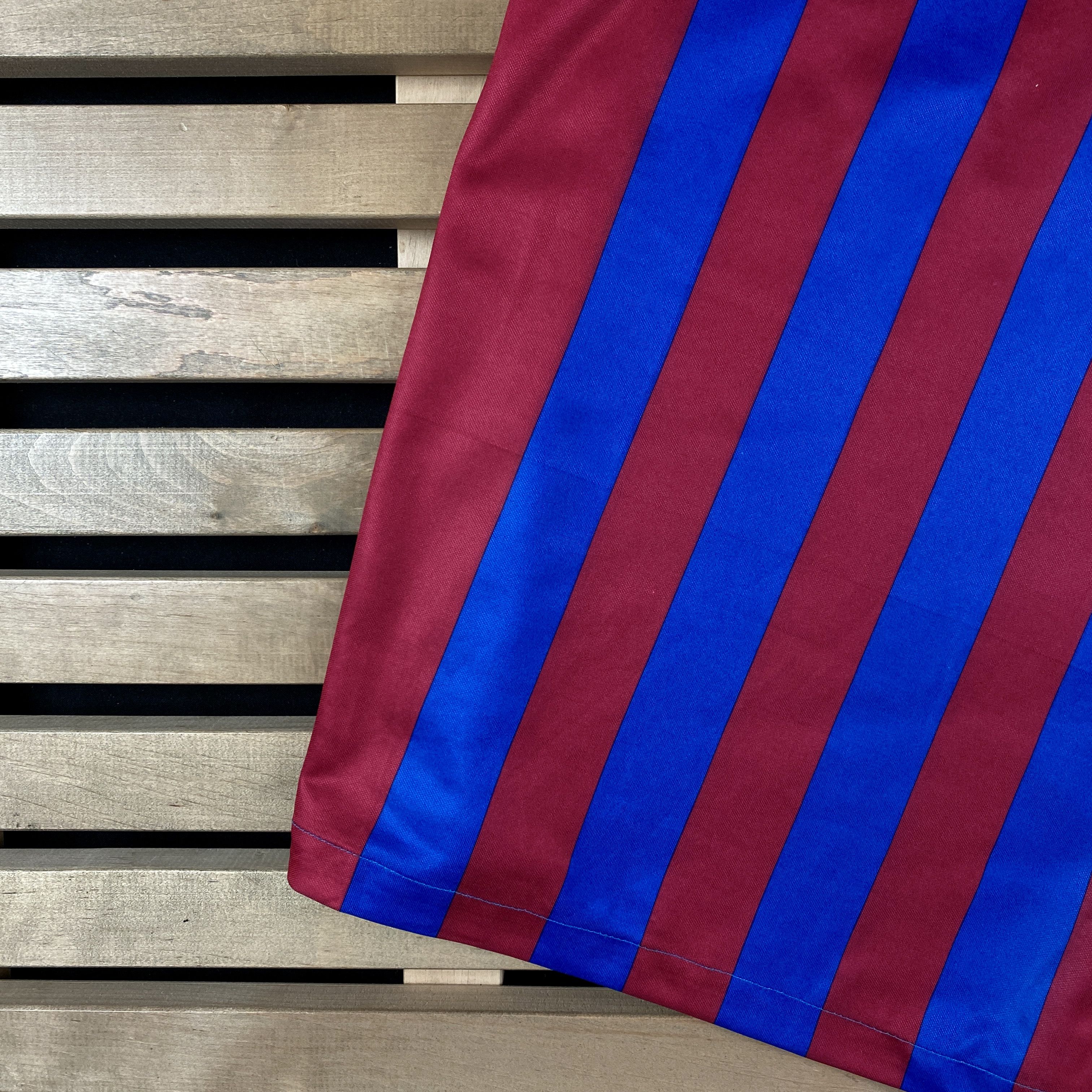 Nike Football Jersey T-Shirt Nike FC Barcelona #9 Memphis Size M Size US M / EU 48-50 / 2 - 4 Thumbnail