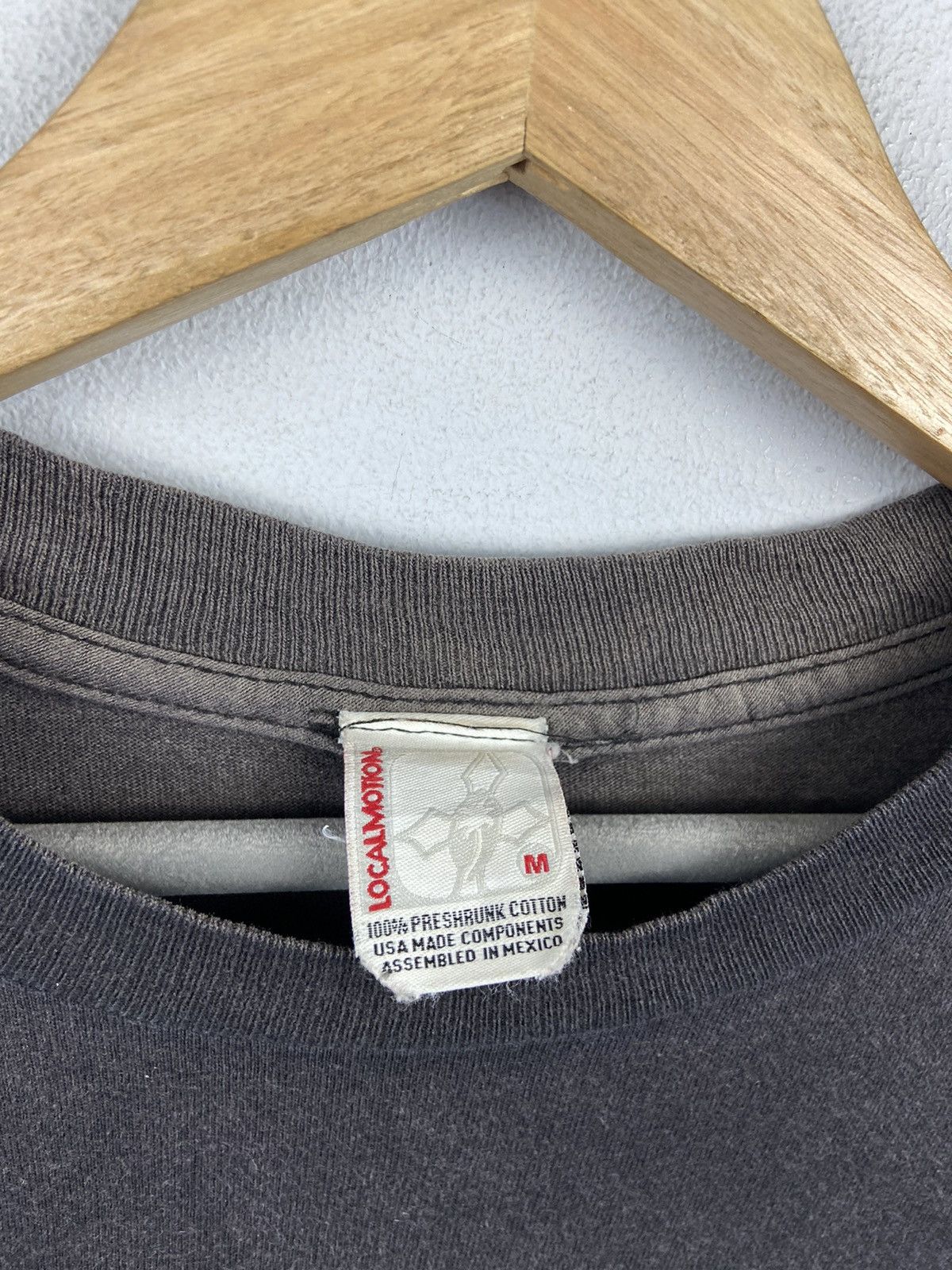 Vintage Vintage Local Motion Surf Rare Tee Size US M / EU 48-50 / 2 - 9 Thumbnail