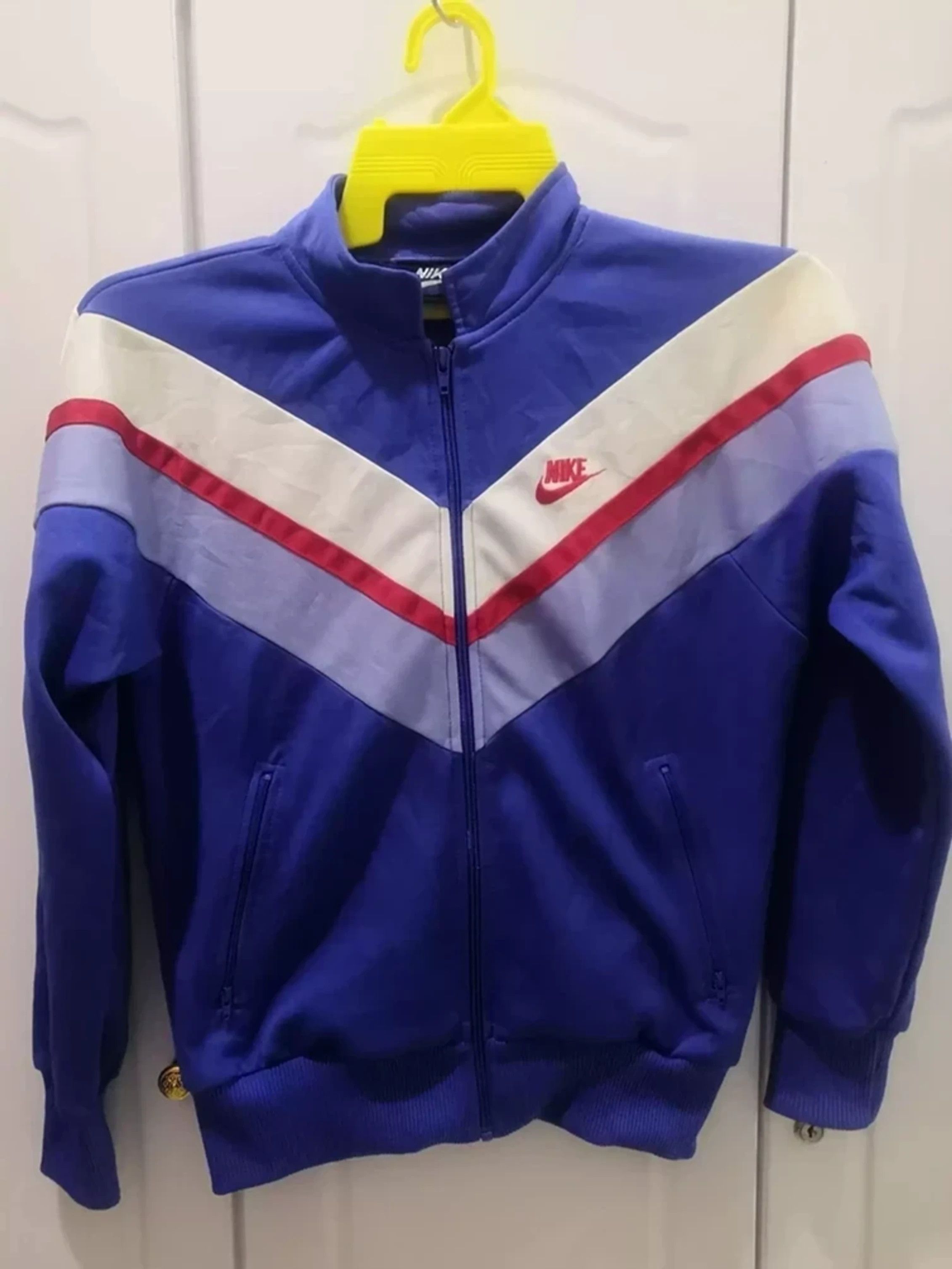 Nike Vintage Nike Sweater Blue Label Streetwear Rare Nice Design Size US M / EU 48-50 / 2 - 1 Thumbnail