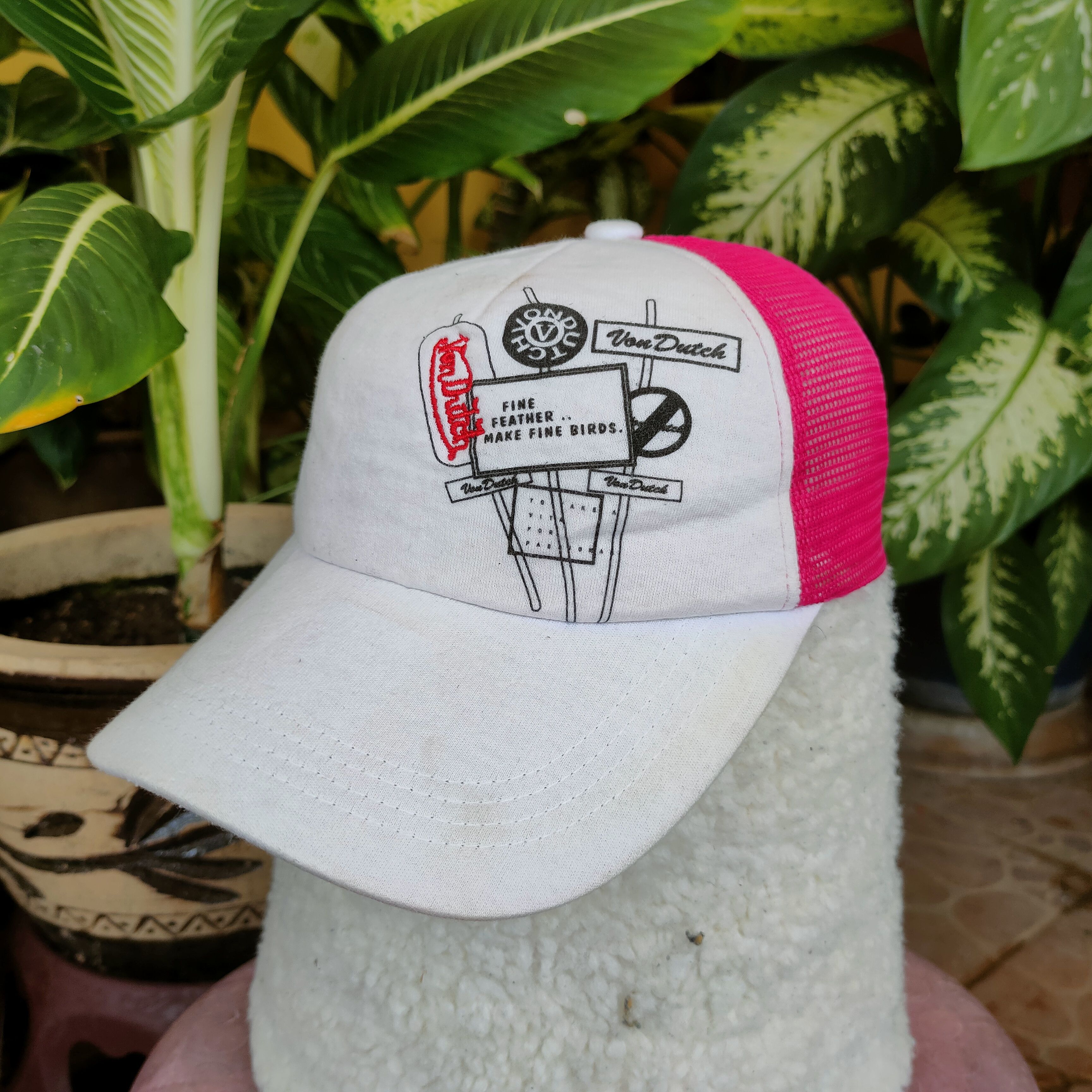 Vintage VON DUTCH Embroidery Spellout Printed Trucker Cap