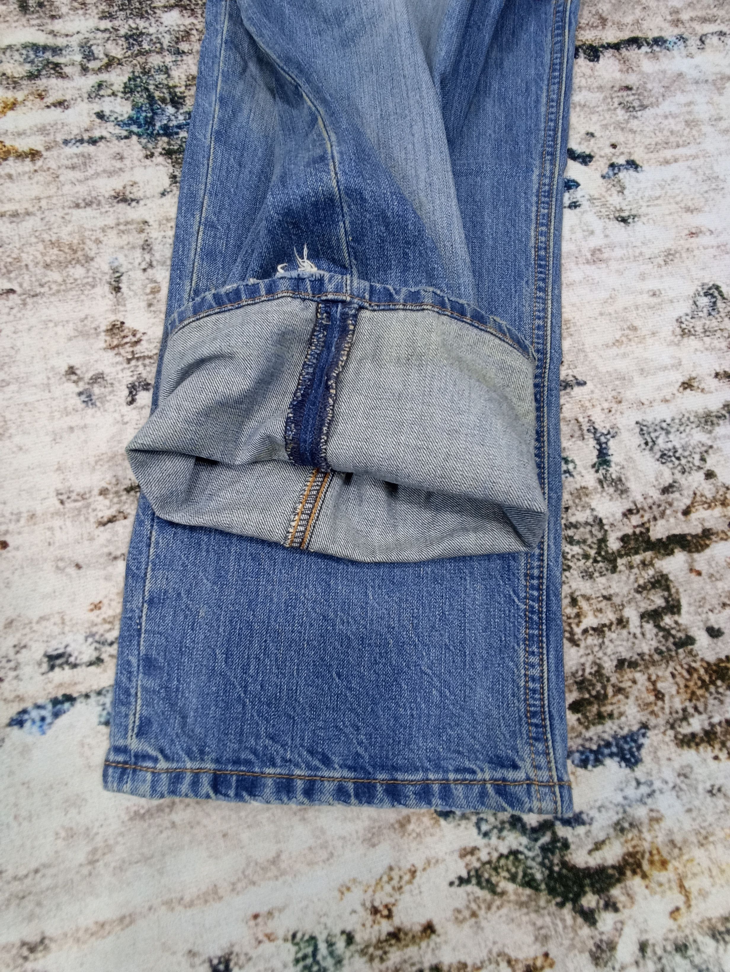 Jean × Levi's × Vintage VINTAGE LEVIS DISTRESS BLUE WASH JEANS - J041 Size US 44 / EU 60 - 7 Thumbnail