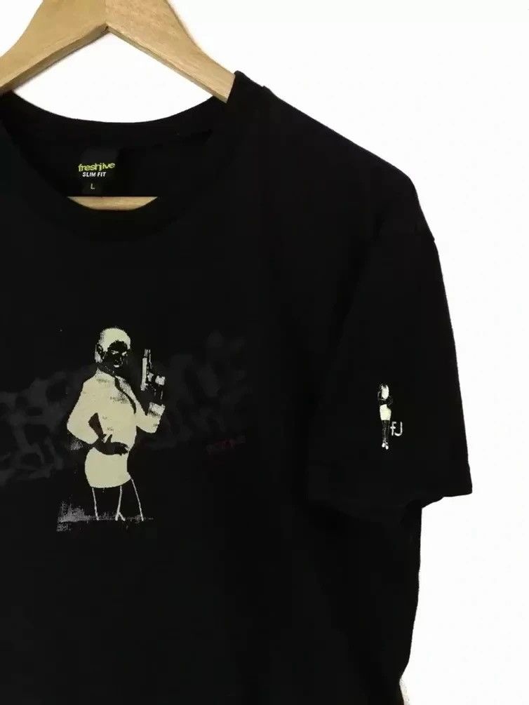 Freshjive Vintage Freshjive Streetwear t shirt Size US L / EU 52-54 / 3 - 4 Thumbnail