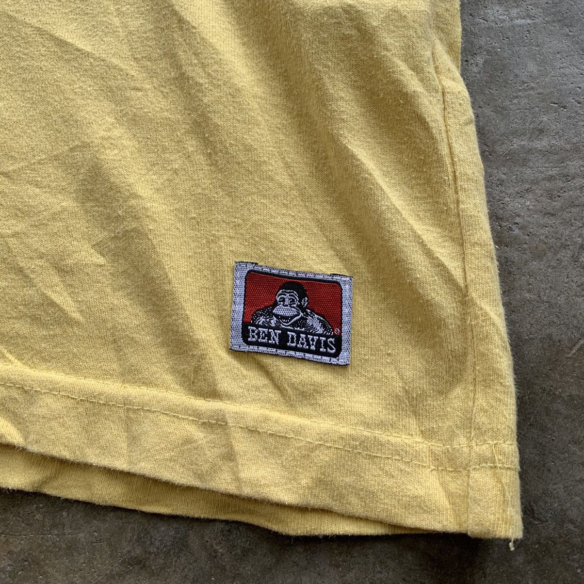 Ben Davis Ben Davis Ben’s box logo center yellow shirt tee Size US M / EU 48-50 / 2 - 7 Thumbnail