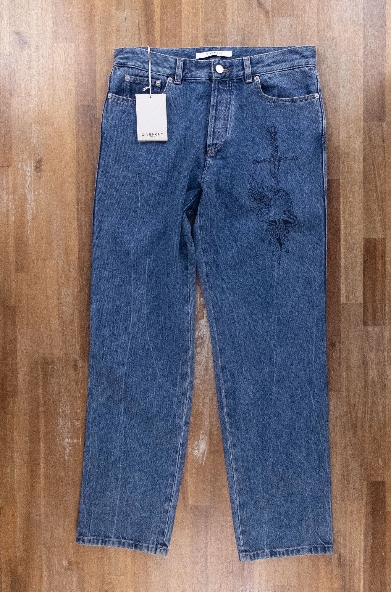 Givenchy $775 GIVENCHY blue regular fit heart & dagger jeans 30 Size US 30 / EU 46 - 1 Thumbnail
