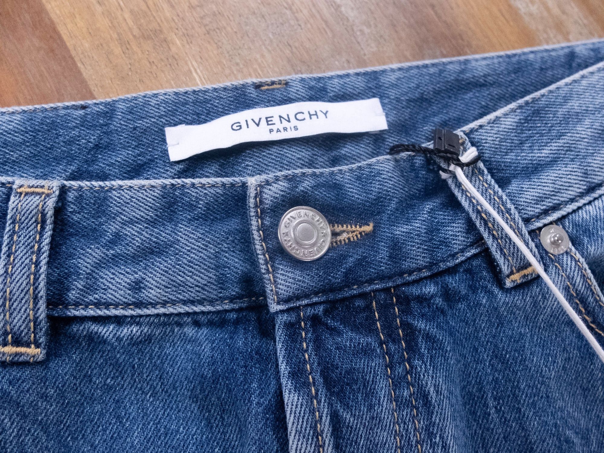 Givenchy $775 GIVENCHY blue regular fit heart & dagger jeans 31 Size US 31 - 5 Thumbnail