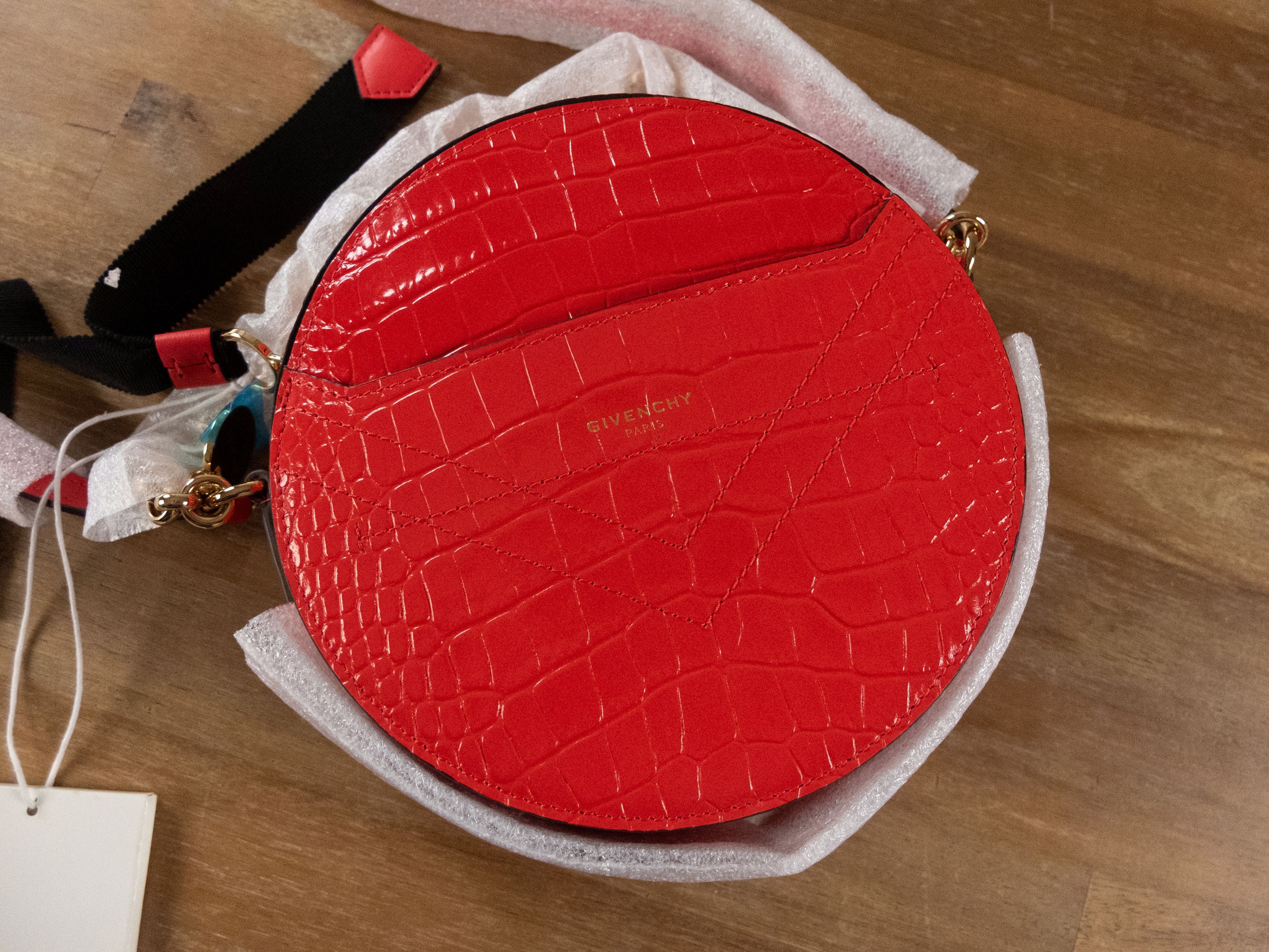 Givenchy GIVENCHY Eden round red croc embossed leather shoulder bag Size ONE SIZE - 6 Thumbnail