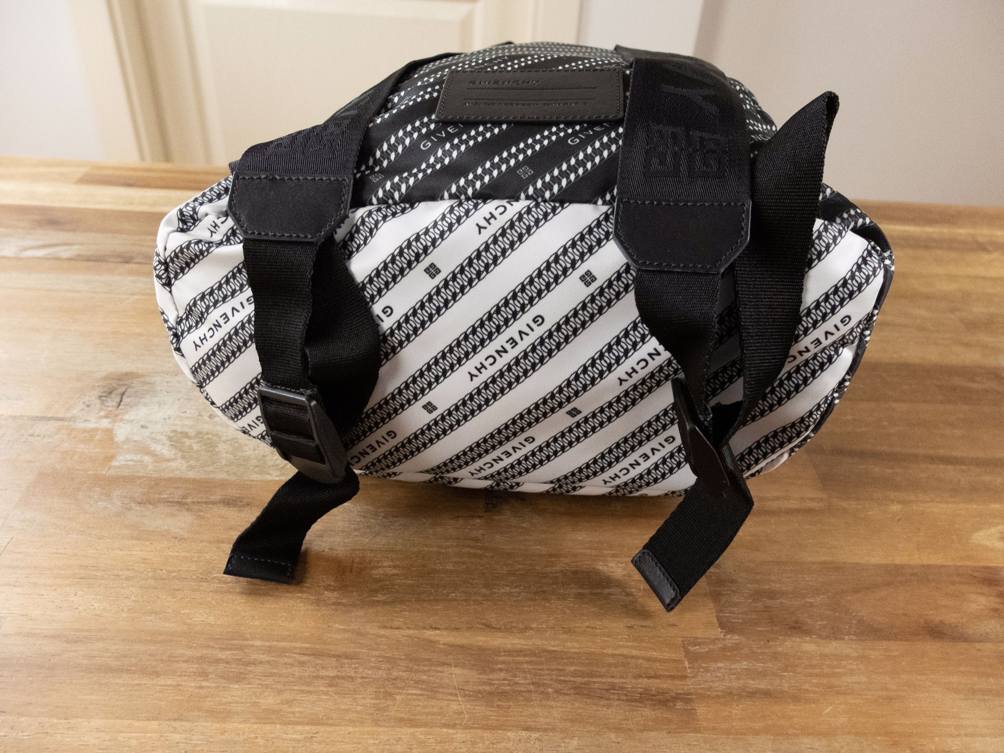 Givenchy GIVENCHY black & white Light 3 nylon stripe logo backpack Size ONE SIZE - 13 Thumbnail