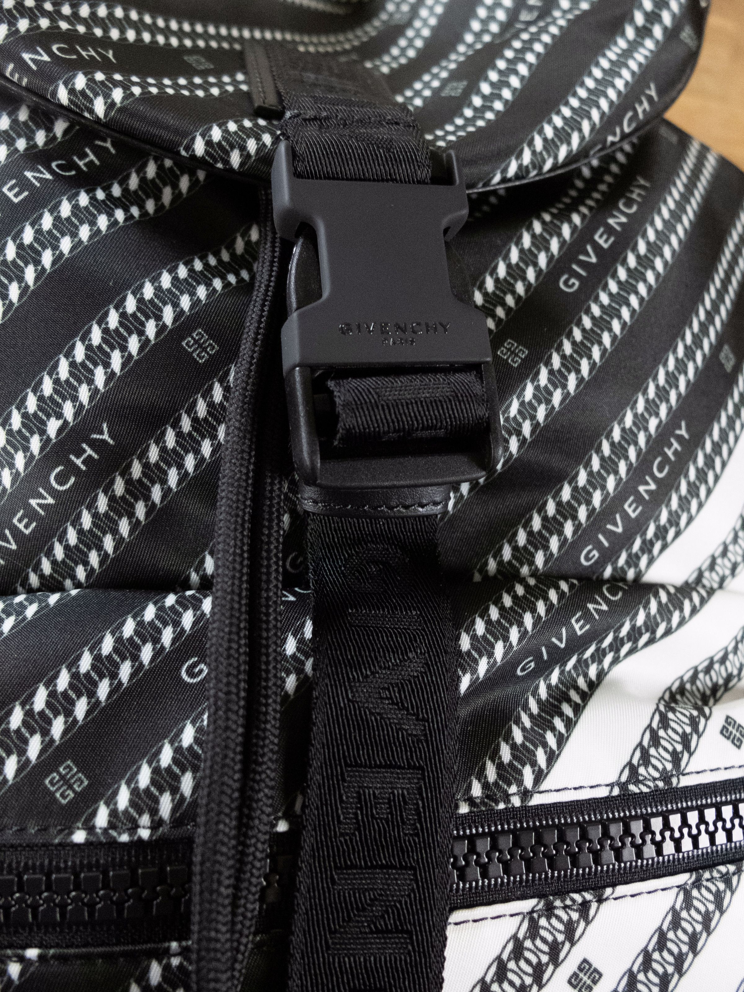 Givenchy GIVENCHY black & white Light 3 nylon stripe logo backpack Size ONE SIZE - 10 Thumbnail