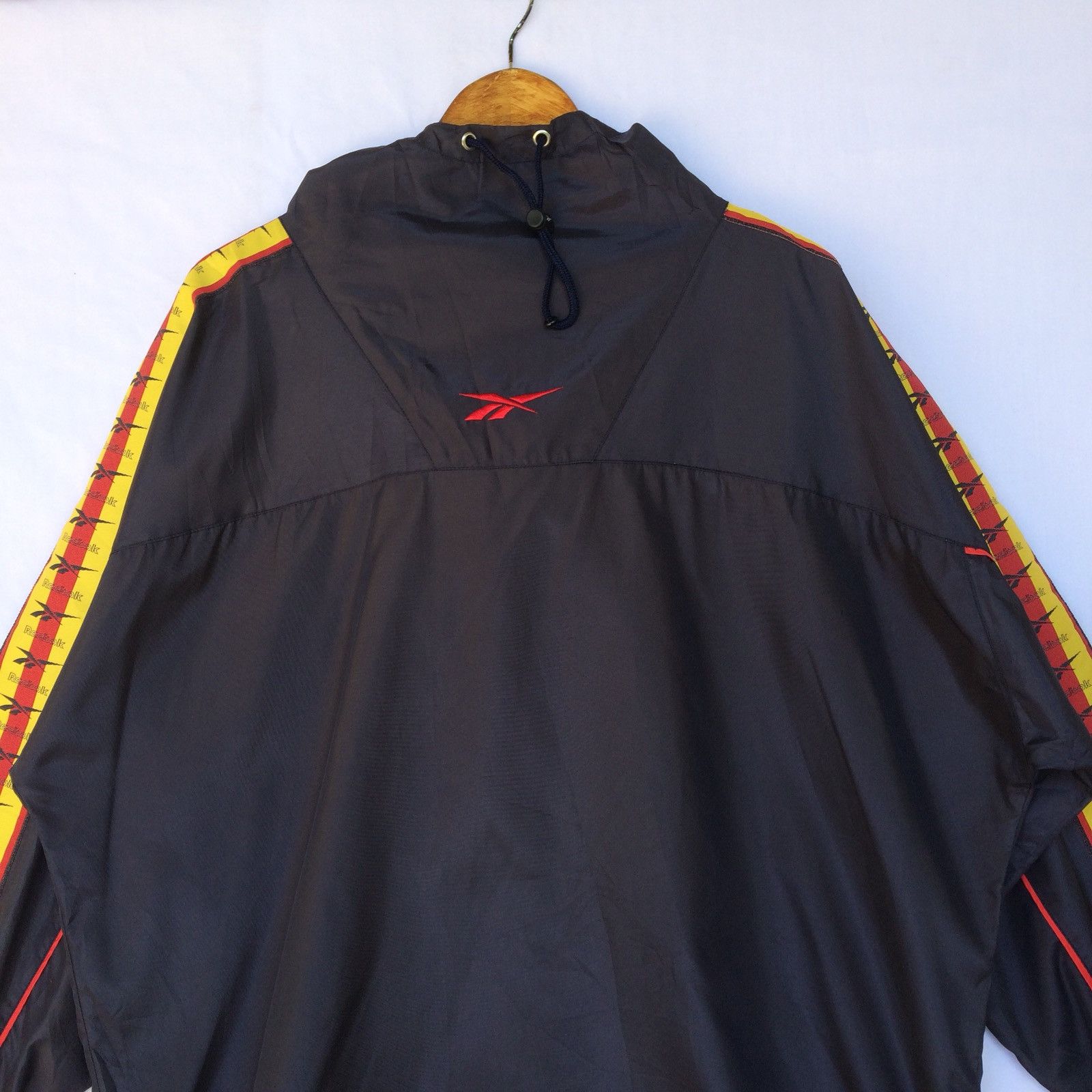 Reebok Reebok Side Tape Windbreaker Hoodie Size US XXL / EU 58 / 5 - 4 Thumbnail