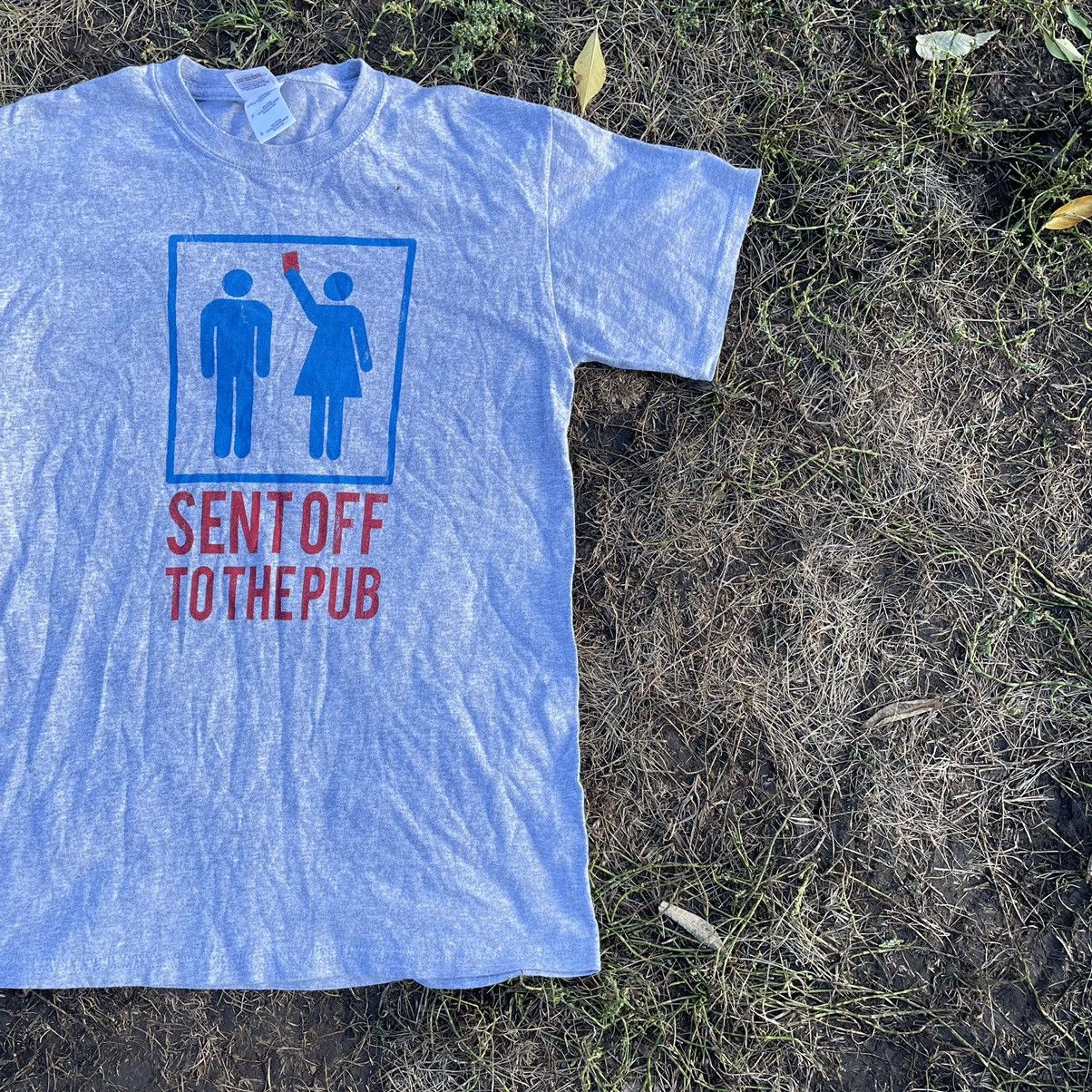 Vintage Vintage Y2K Sun Faded Graphic Tee Sent Off To Pub Humor M Size US M / EU 48-50 / 2 - 3 Thumbnail