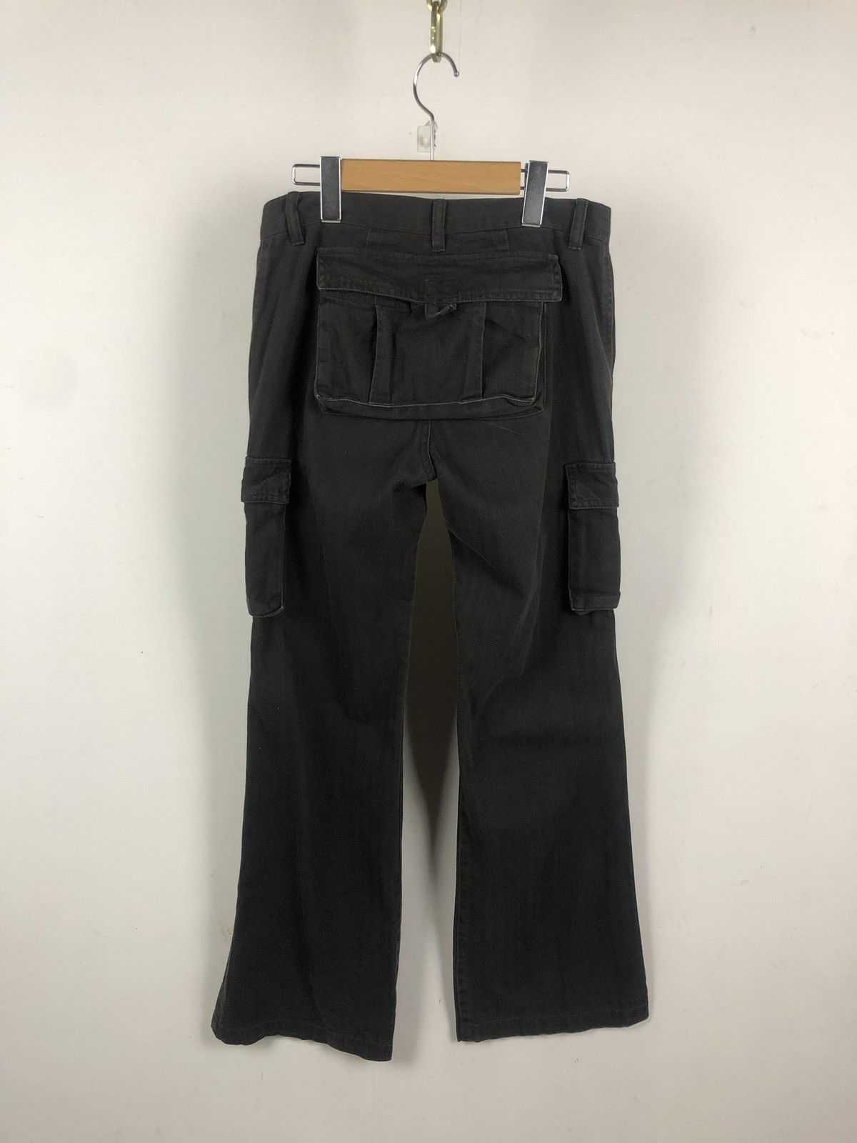 Japanese Brand Japanese brand black cargo patched pocket Size US 28 / EU 44 - 6 Thumbnail