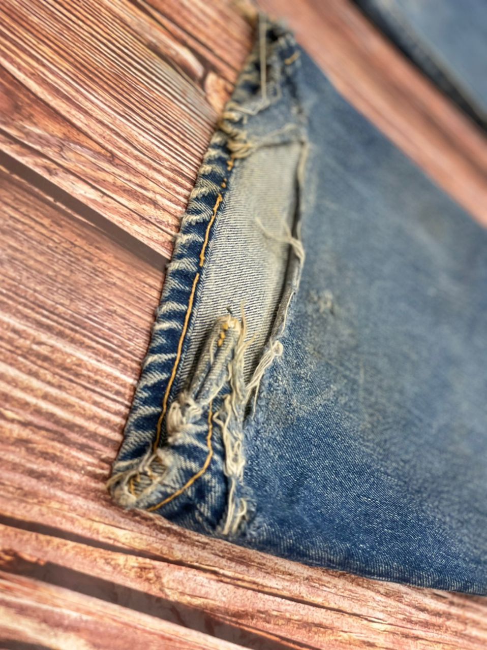 Levi's Levis 646 Bell Bottom B.E Flare Bootcut RIPPED 60's Jeans Size US 35 - 14 Thumbnail