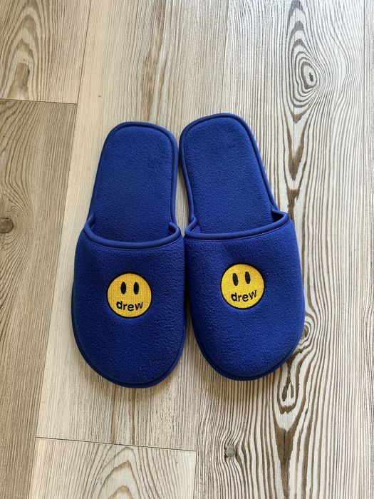 Justin Bieber's Drewhouse Cheap Hotel Slippers