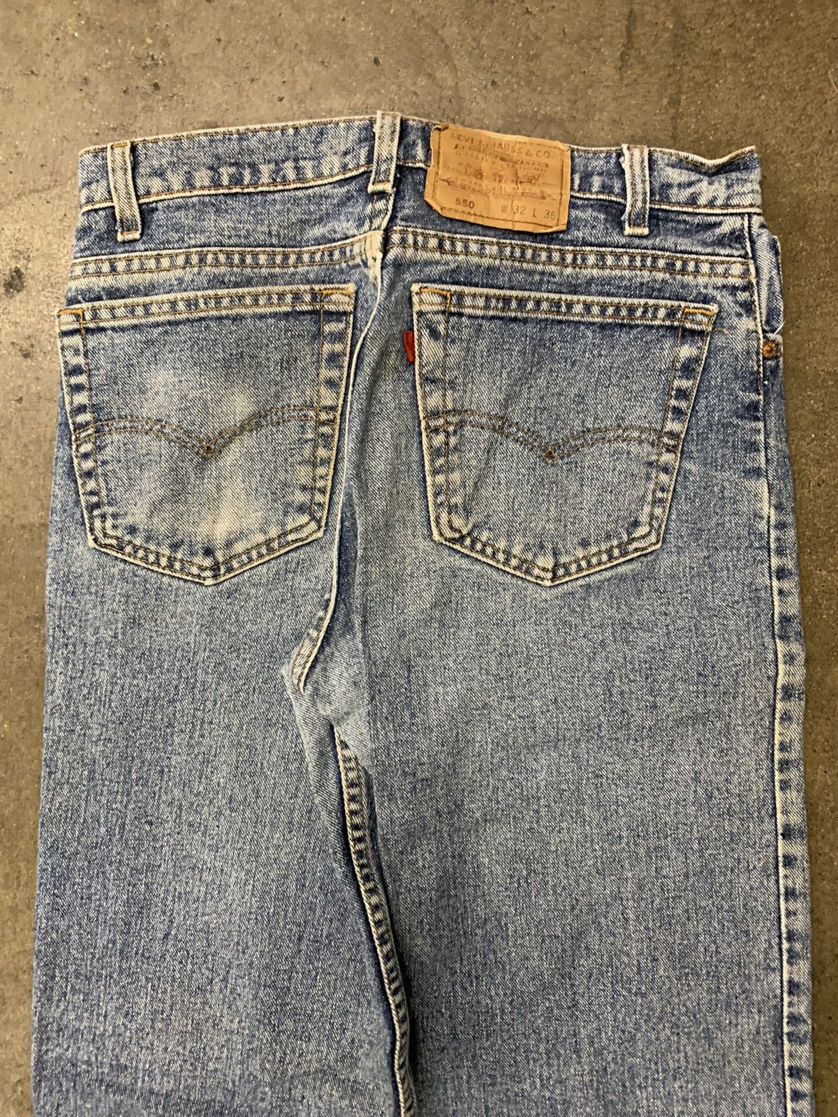 Levi's × Vintage Vintage Levi’s 550 32x35 Light Wash Jeans Size US 32 / EU 48 - 5 Thumbnail