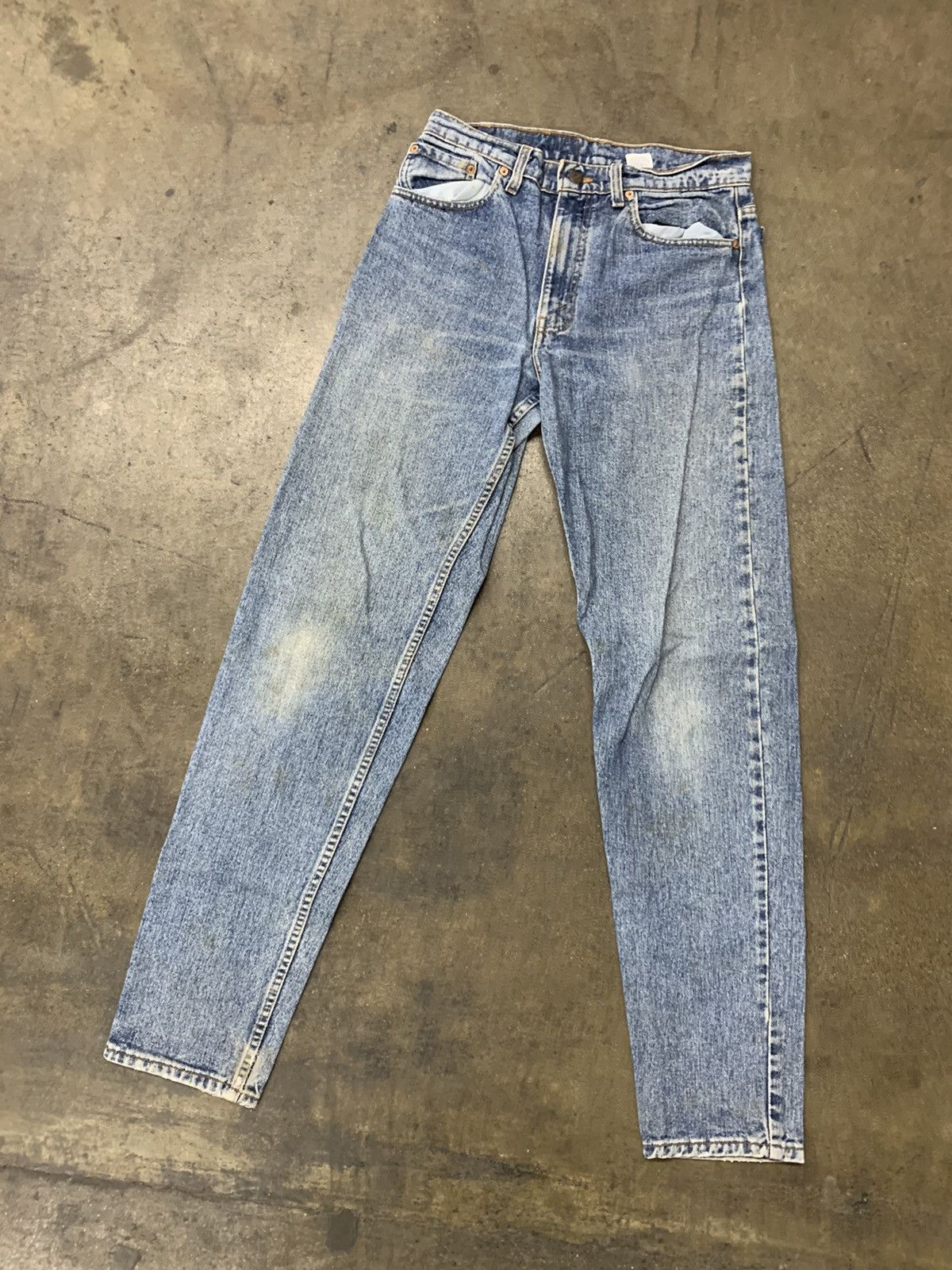 Levi's × Vintage Vintage Levi’s 550 32x35 Light Wash Jeans Size US 32 / EU 48 - 2 Thumbnail