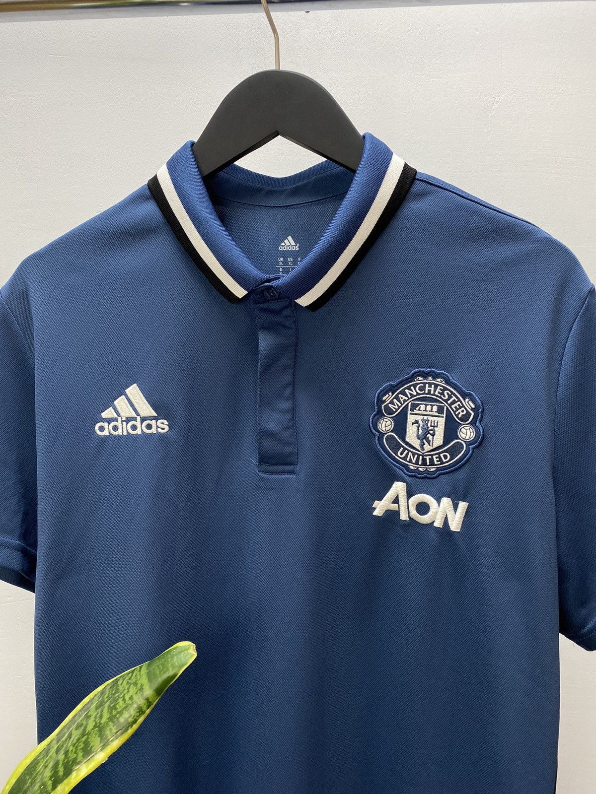 Adidas Adidas Manchester United 2016-17 Training Jersey Polo Shirt Size US XL / EU 56 / 4 - 9 Thumbnail