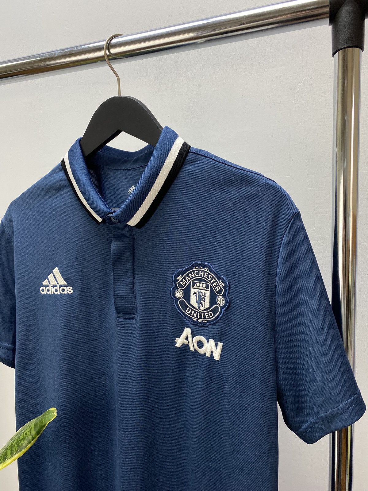 Adidas Adidas Manchester United 2016-17 Training Jersey Polo Shirt Size US XL / EU 56 / 4 - 7 Thumbnail