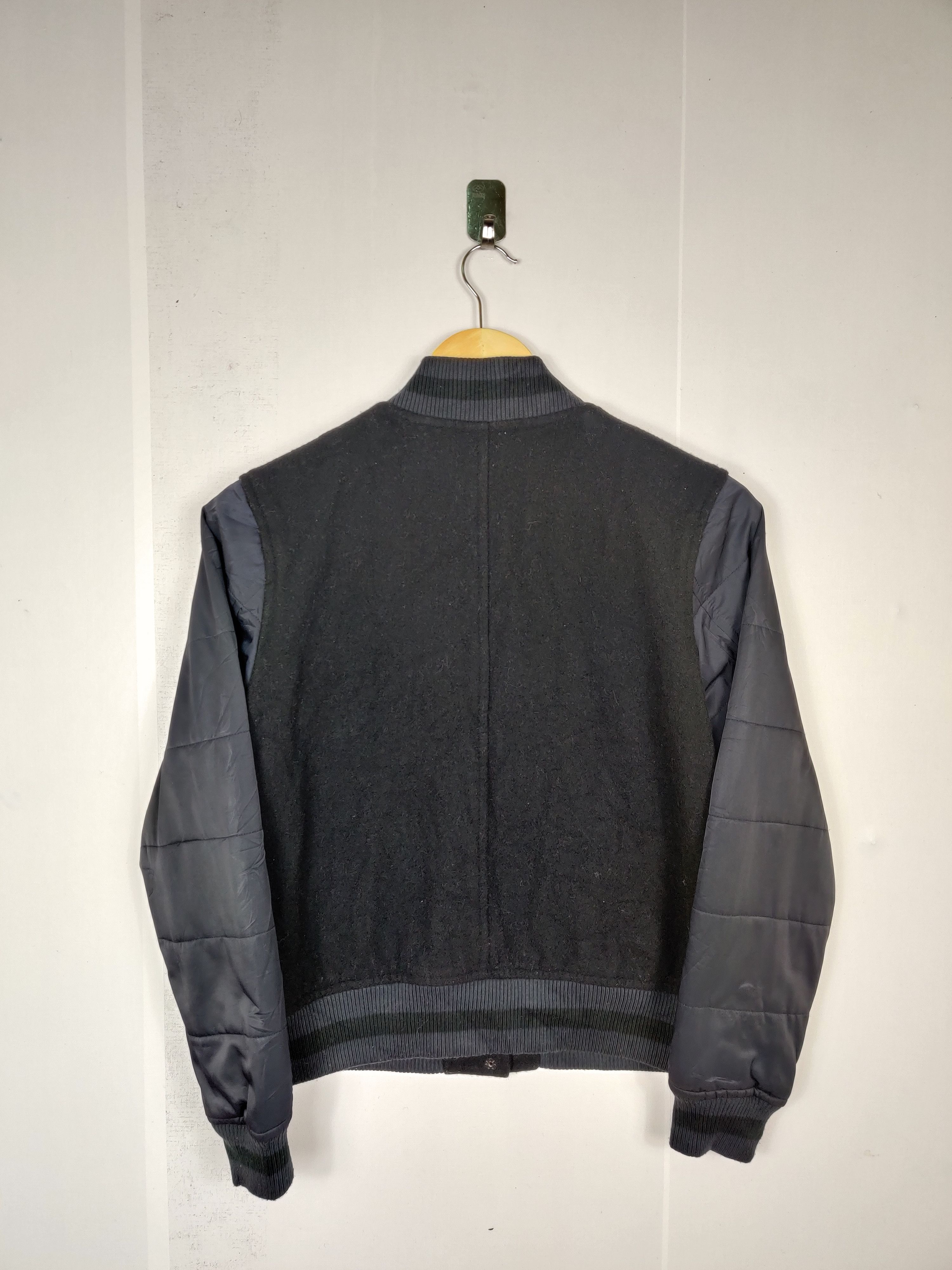 Uniqlo Vintage Uniqlo Plain Varsity Jacket Size US S / EU 44-46 / 1 - 7 Thumbnail