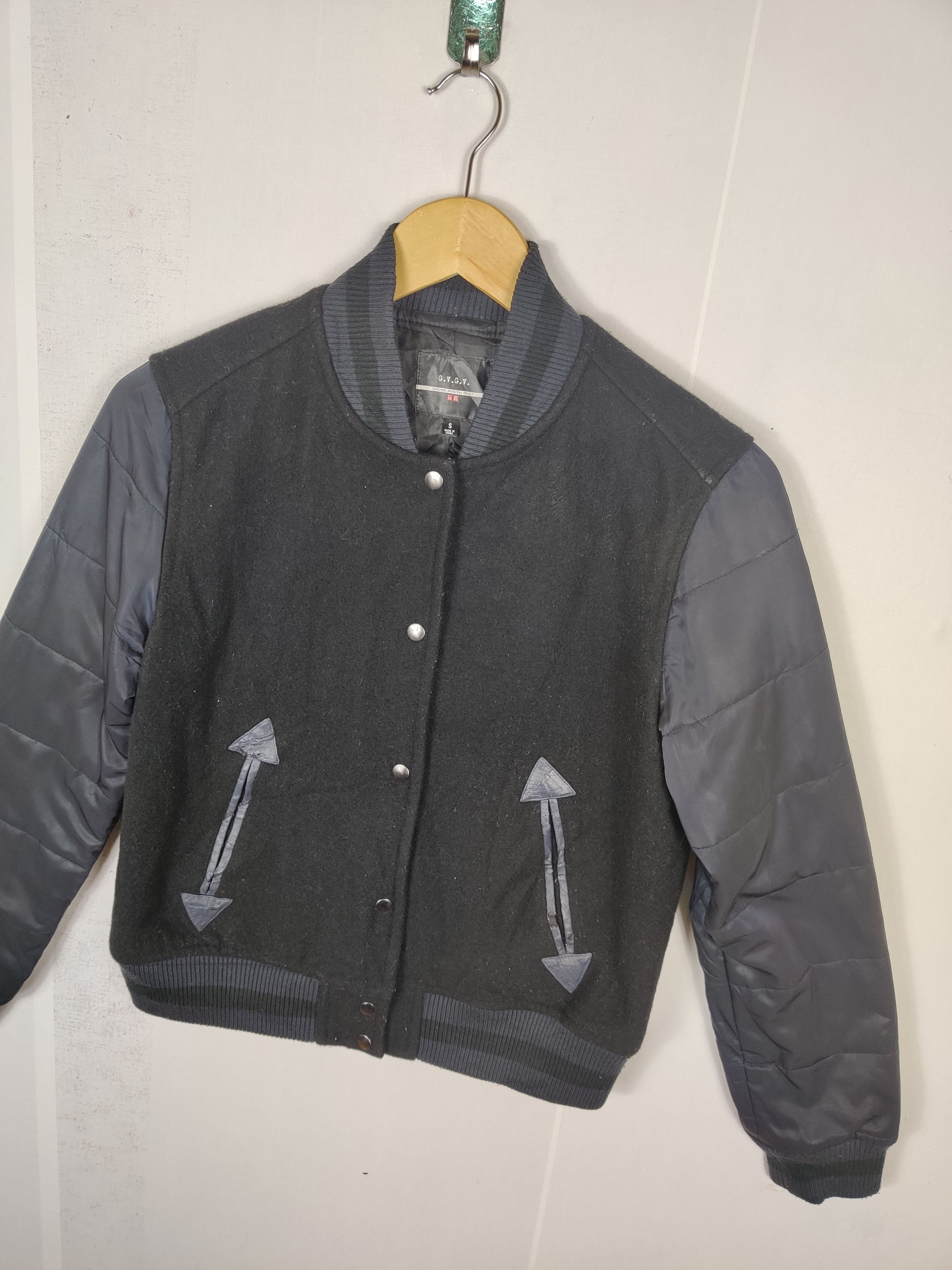 Uniqlo Vintage Uniqlo Plain Varsity Jacket Size US S / EU 44-46 / 1 - 3 Thumbnail