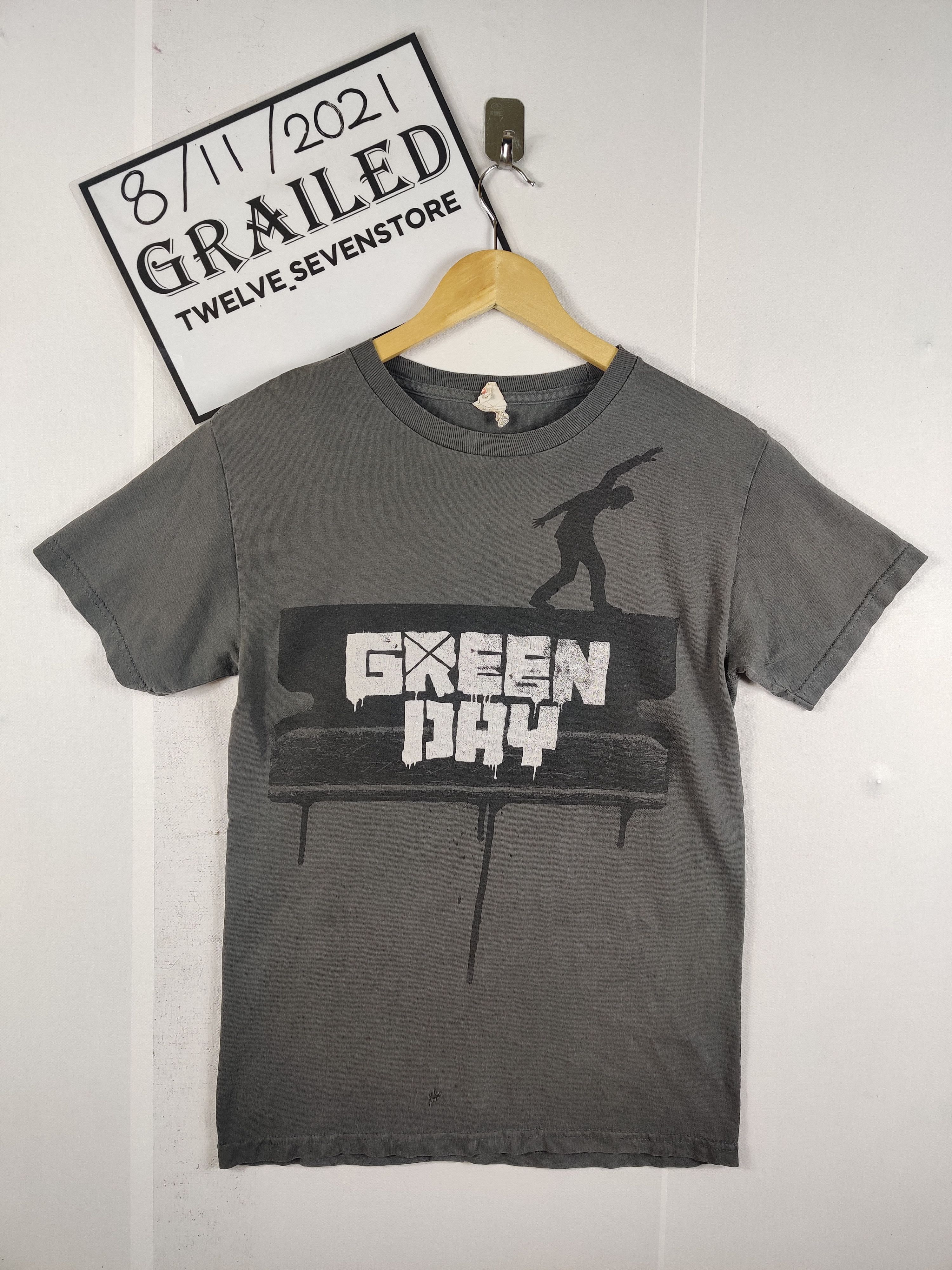 Band Tees Vintage Green Day Band Tee Tshirt Size US S / EU 44-46 / 1 - 1 Thumbnail