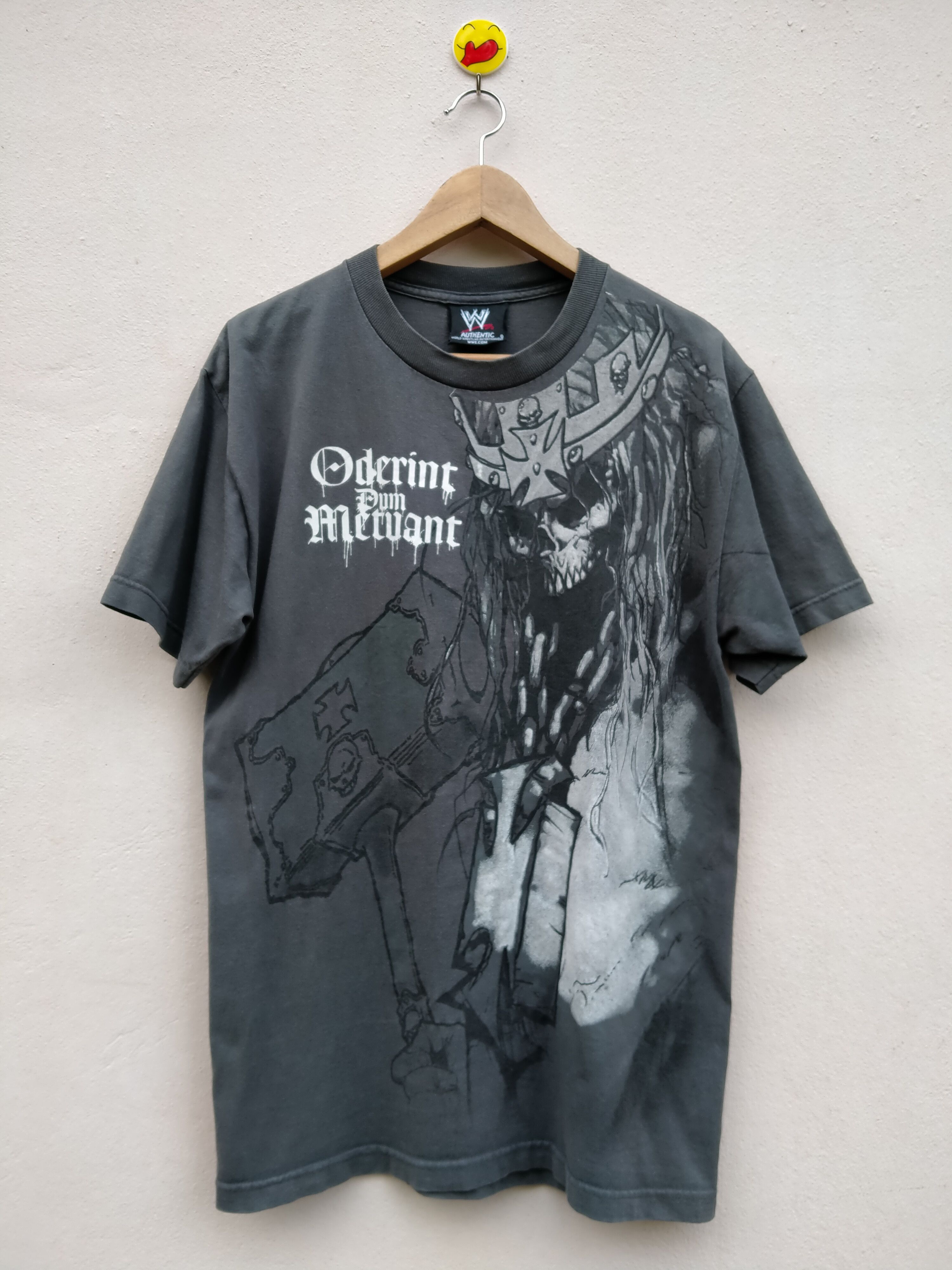 image of Vintage Wwe Triple H Oderint Dum Metuant 2008, Men's (Size Large)