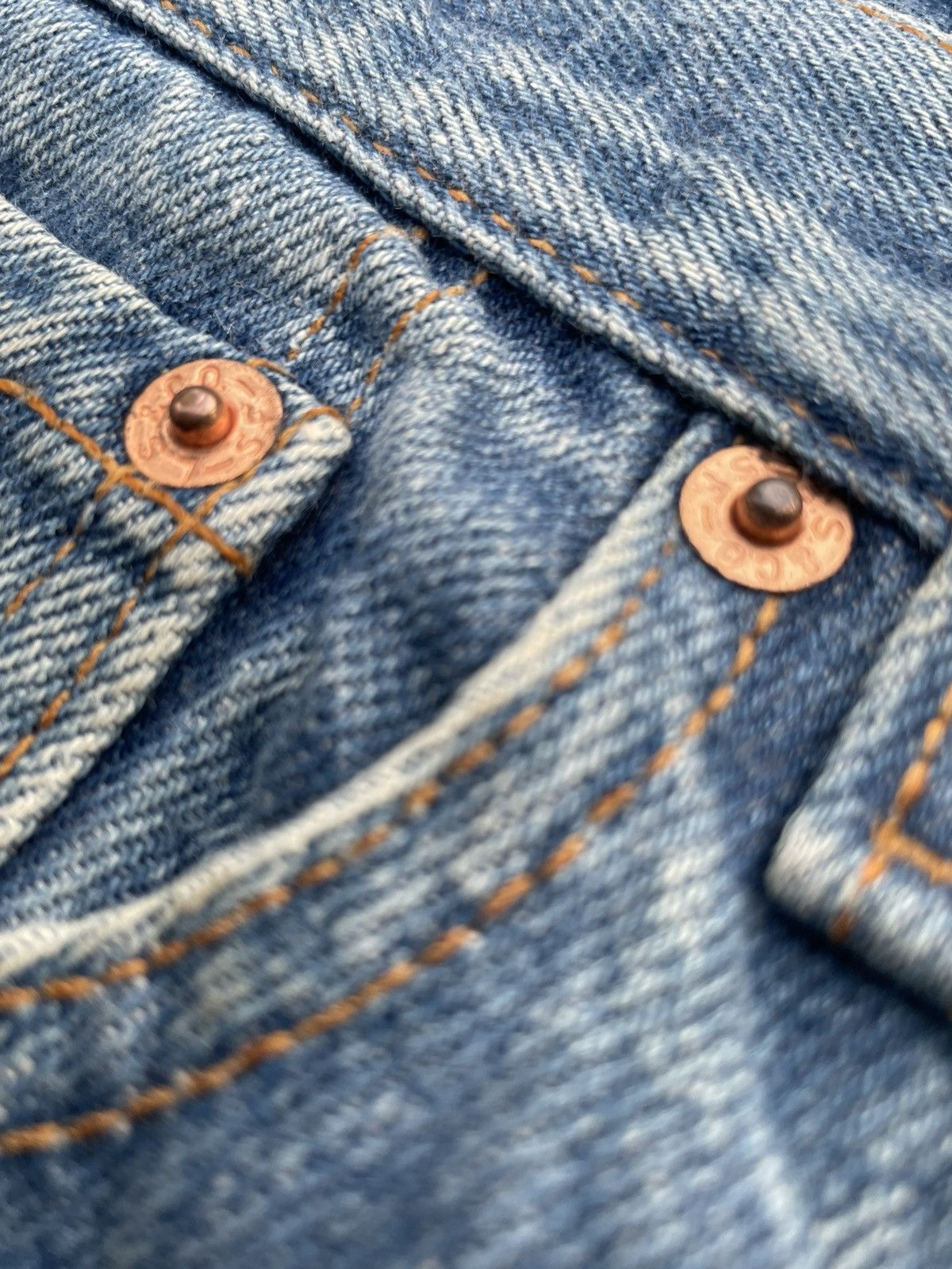 Le Grande Bleu (L.G.B.) × Levi's × Vintage Vintage Levis 501XX 1992 USA Aging Faded Wash Size US 31 - 16 Thumbnail
