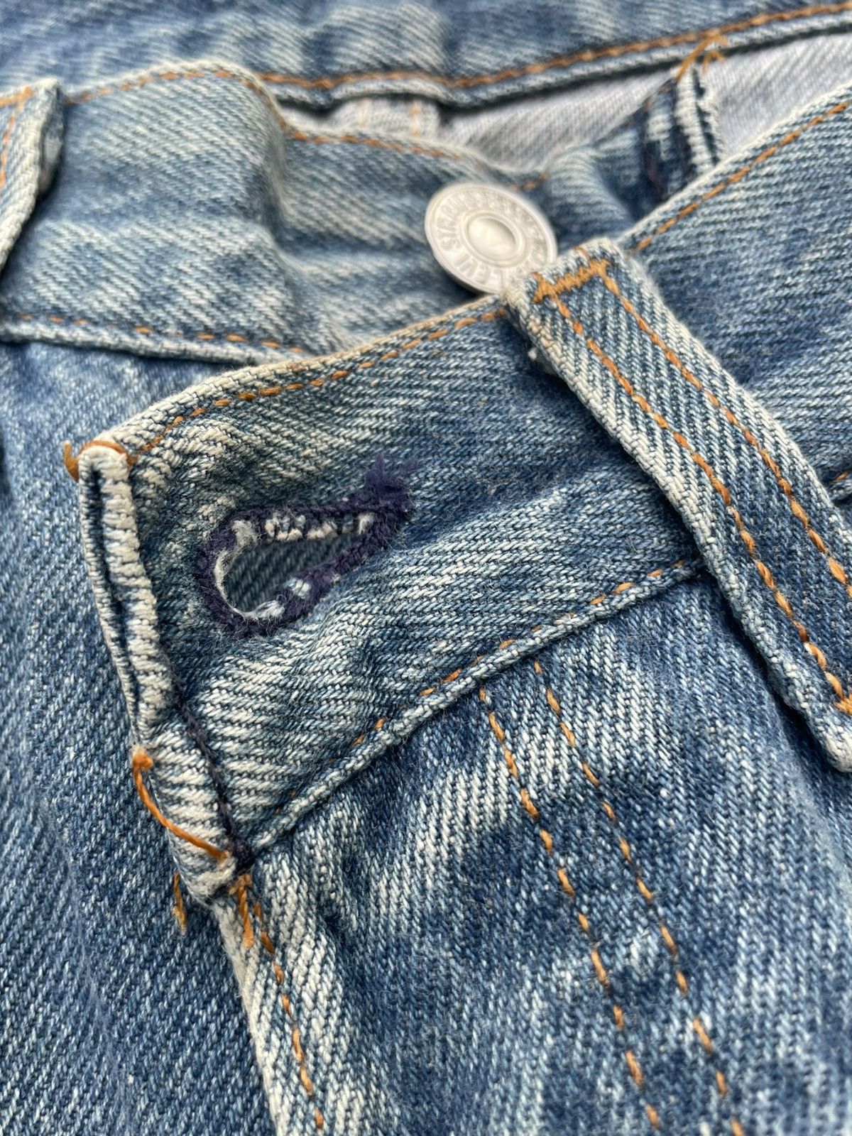 Le Grande Bleu (L.G.B.) × Levi's × Vintage Vintage Levis 501XX 1992 USA Aging Faded Wash Size US 31 - 15 Thumbnail