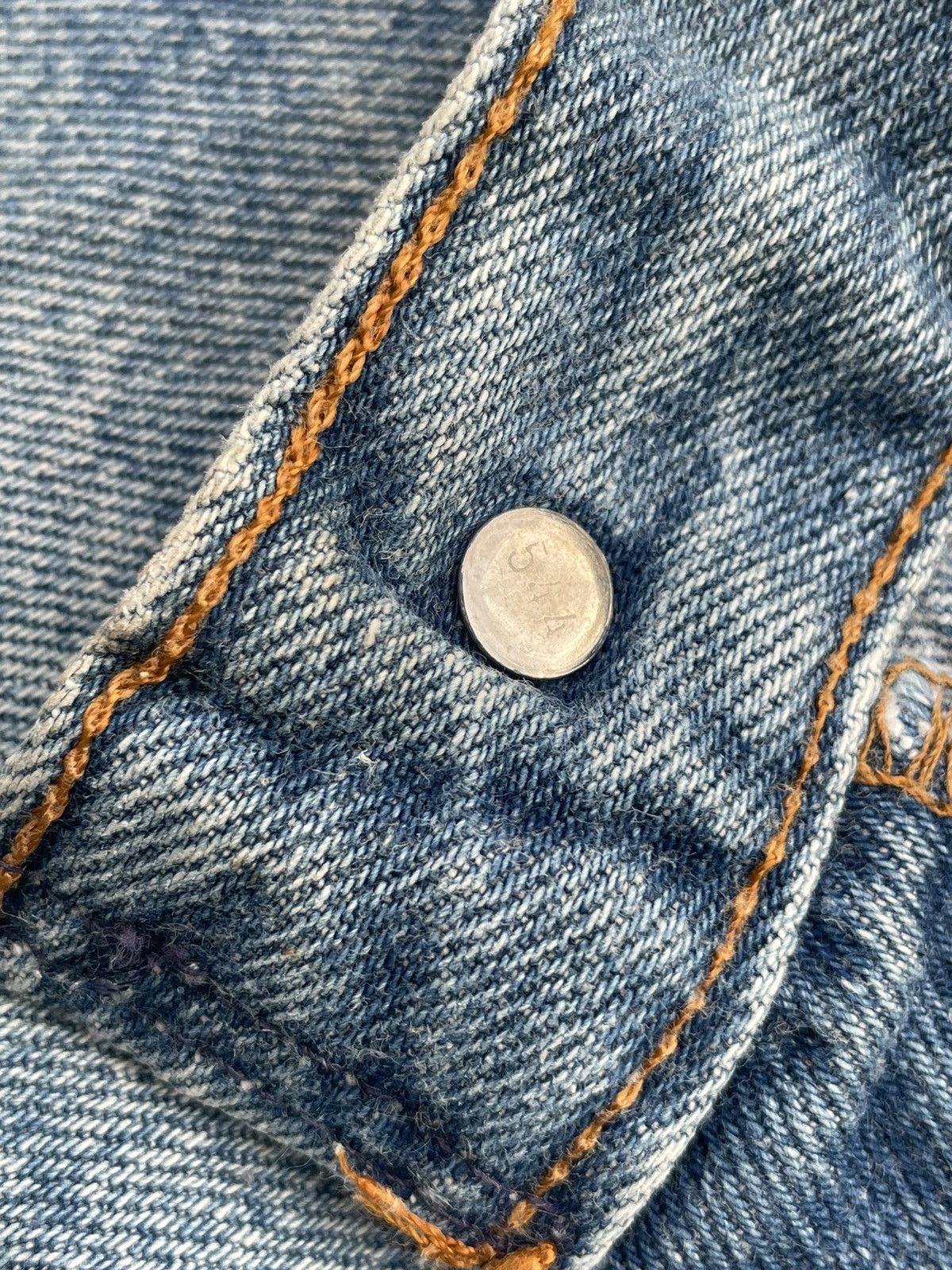 Le Grande Bleu (L.G.B.) × Levi's × Vintage Vintage Levis 501XX 1992 USA Aging Faded Wash Size US 31 - 13 Thumbnail