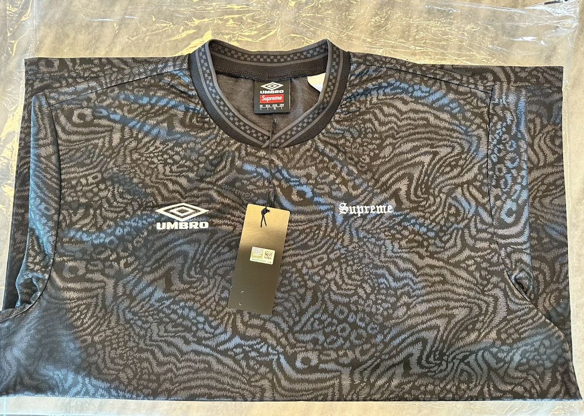 Supreme® / Umbro Jacquard Animal Print Soccer Jersey Poly jersey