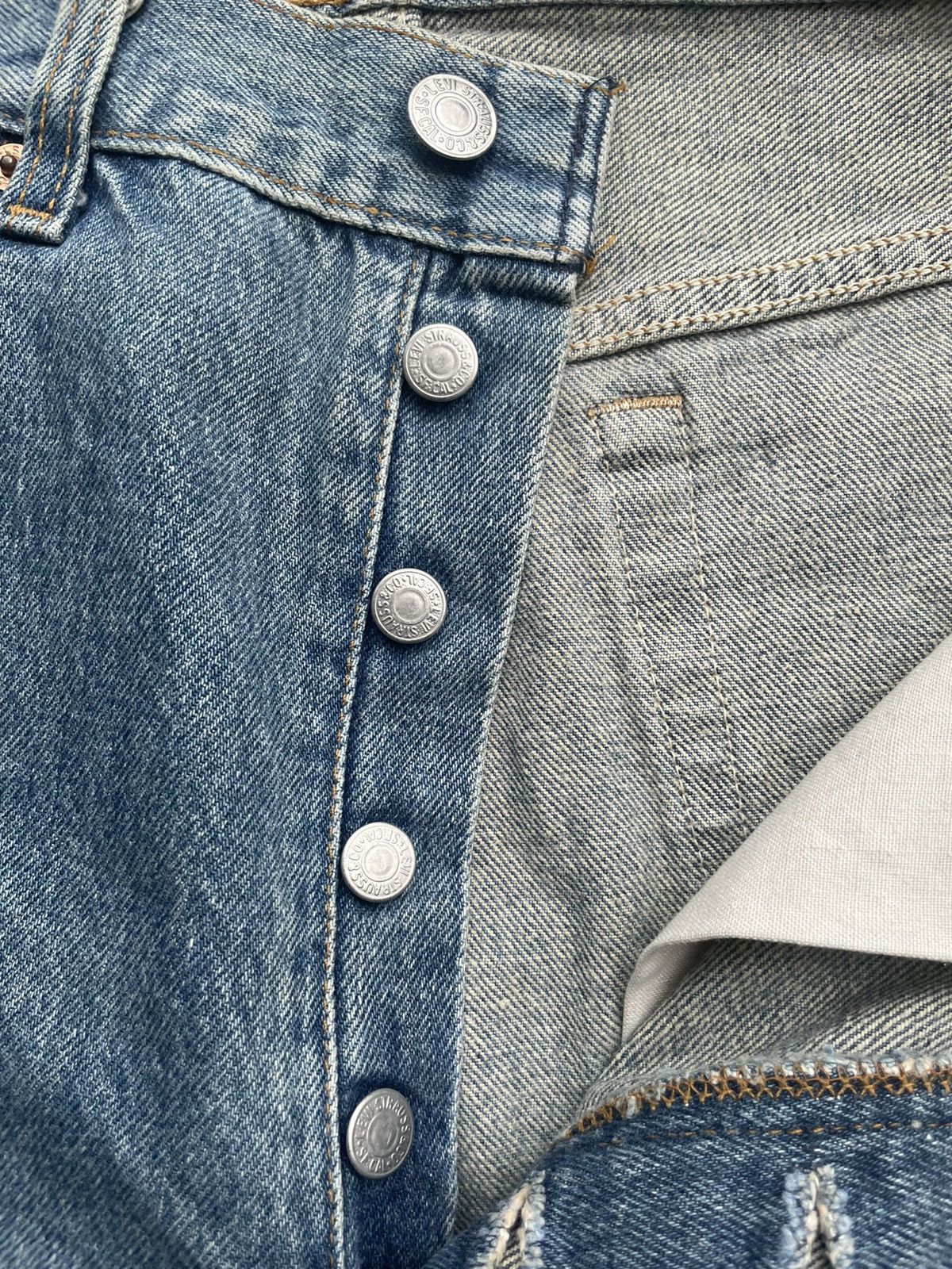 Levi's Vintage Levi’s 501 e 1992 Usa Stone Wash Aging Size US 32 / EU 48 - 19 Thumbnail