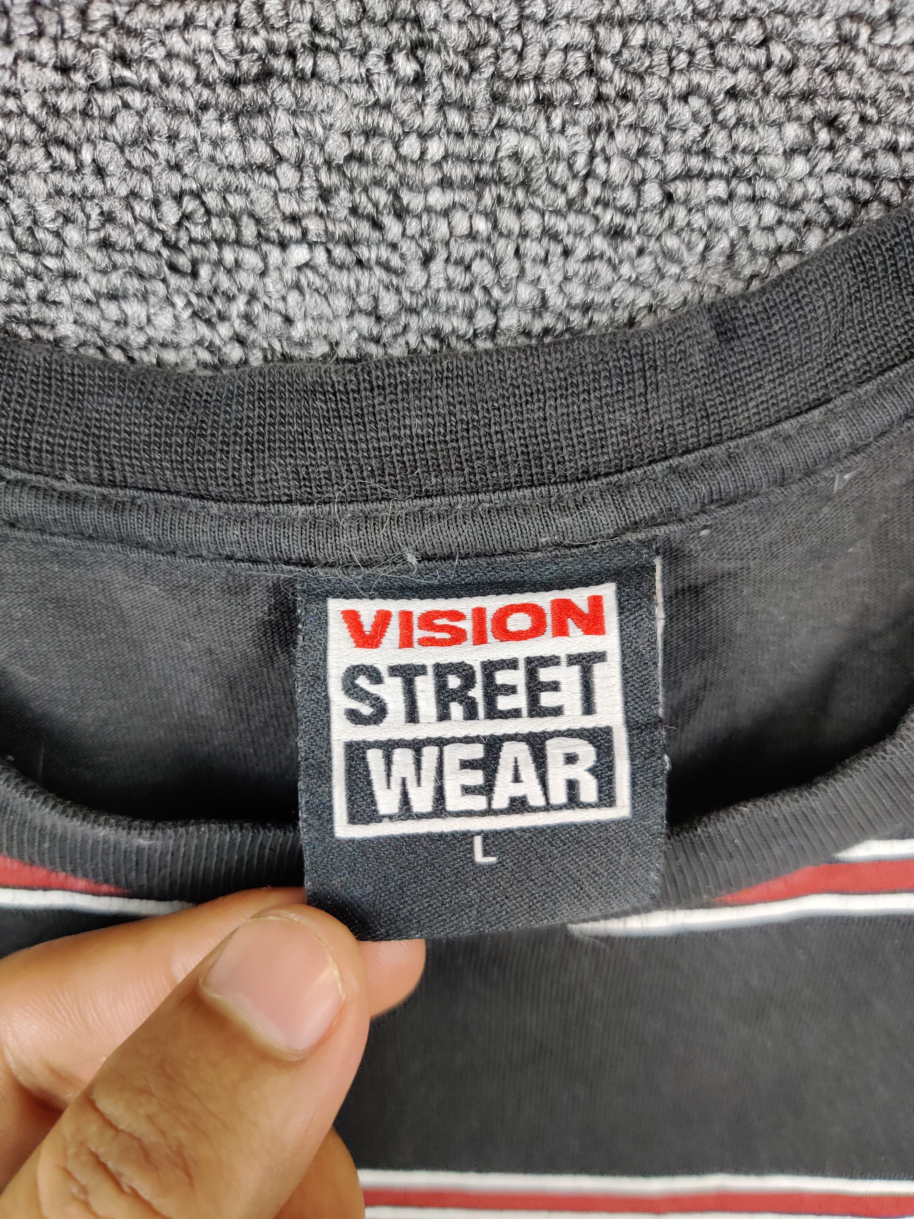 Vision Streetwear Vintage Vision Streetwear Striped Tee T Shirt Size US L / EU 52-54 / 3 - 6 Thumbnail