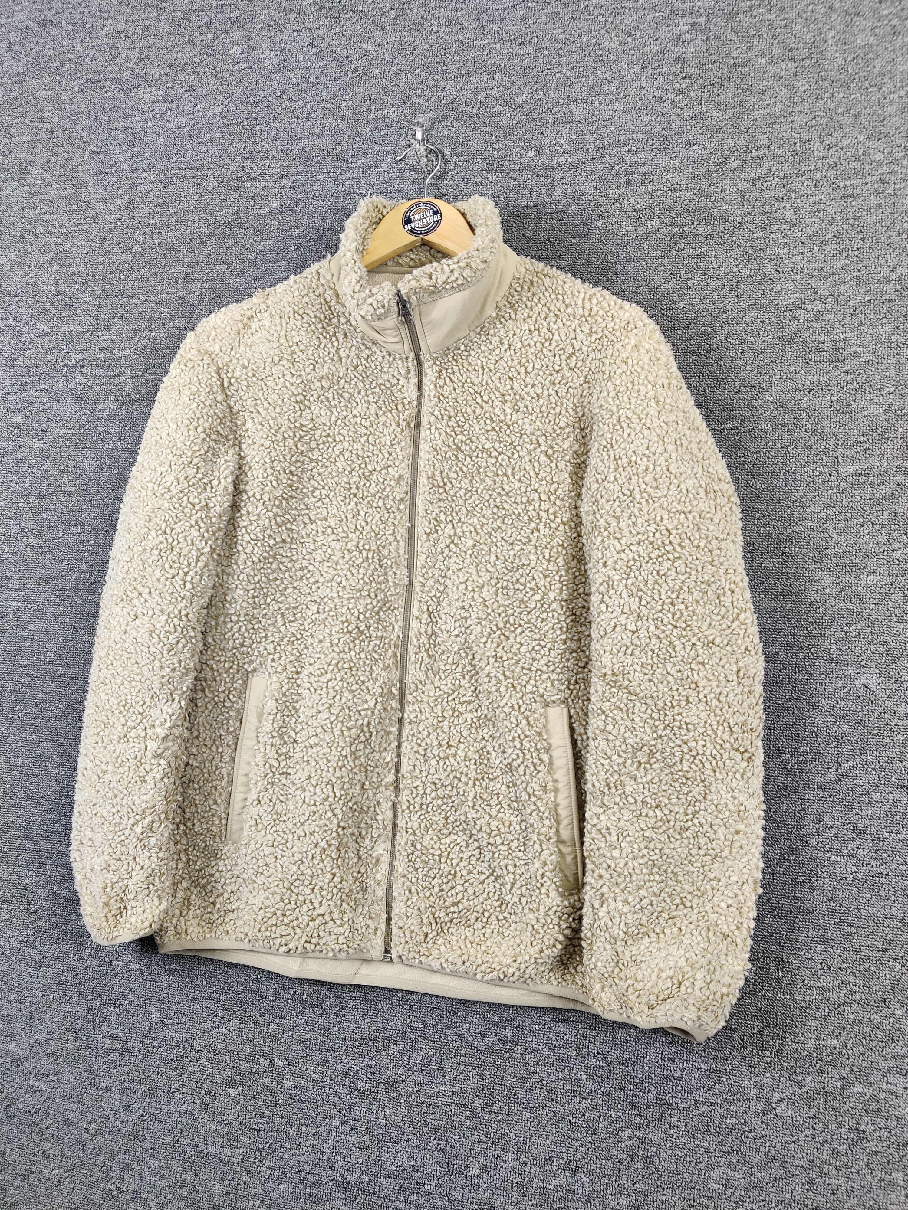 Japanese Brand × Uniqlo Vintage Japanese Brand Uniqlo Deep Pile Sherpa Jacket Size US M / EU 48-50 / 2 - 2 Thumbnail