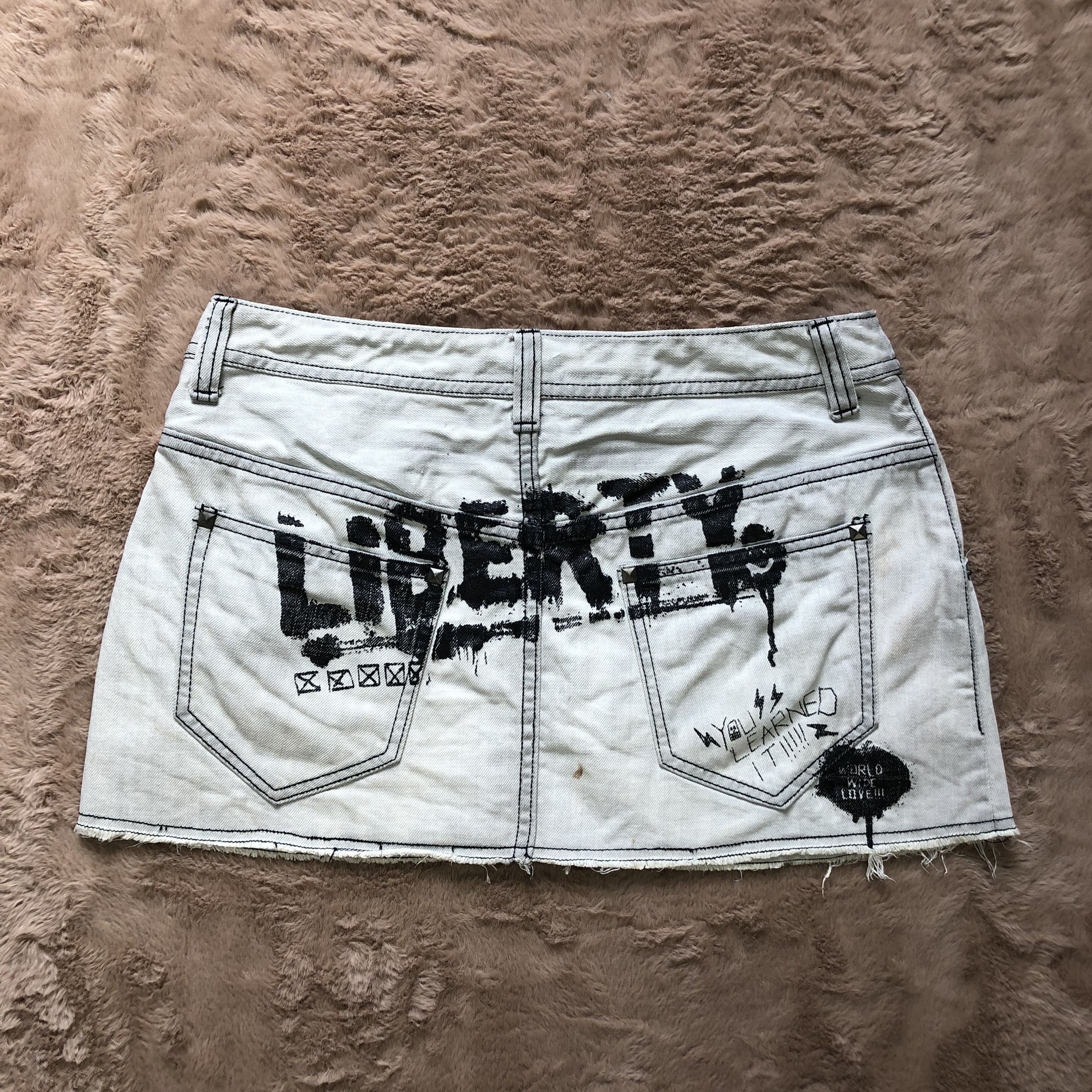 Japanese Brand TRASHED🔥 WORLD WIDE LOVE PAINTING MINI SKIRTS #5721-203 Size 32" / US 10 / IT 46 - 13 Thumbnail