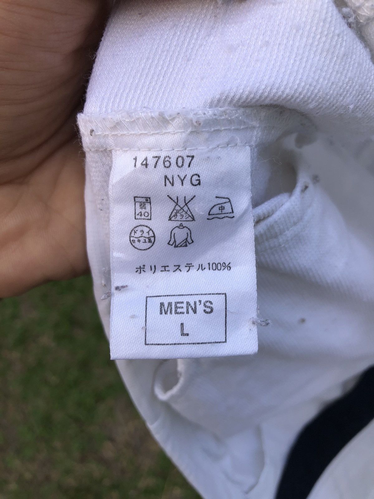 Nike Vintage Y2K Nike Zipper Sweater Embroidered Swoosh Logo Size US L / EU 52-54 / 3 - 10 Thumbnail