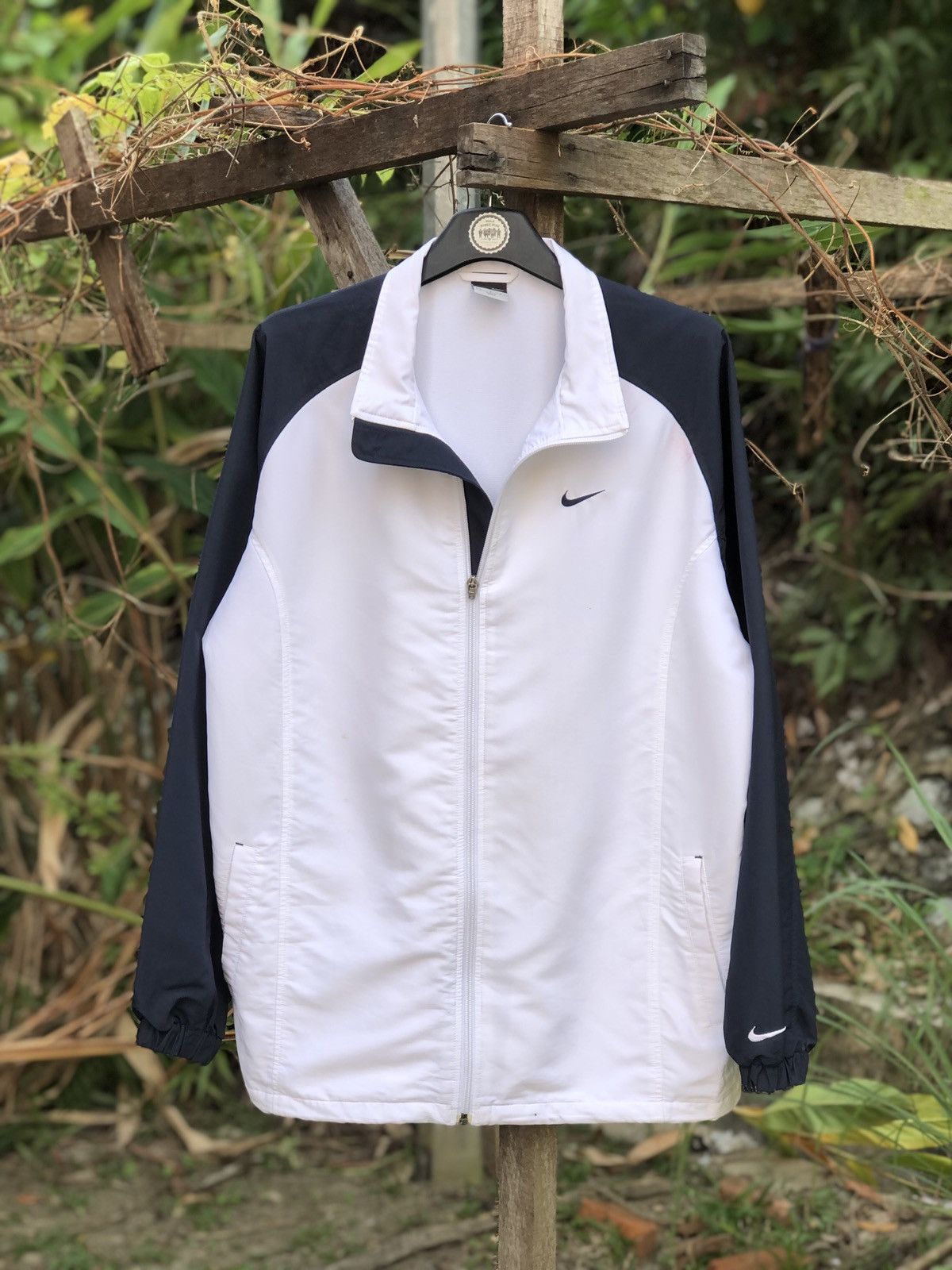 Nike Vintage Y2K Nike Zipper Sweater Embroidered Swoosh Logo Size US L / EU 52-54 / 3 - 1 Thumbnail