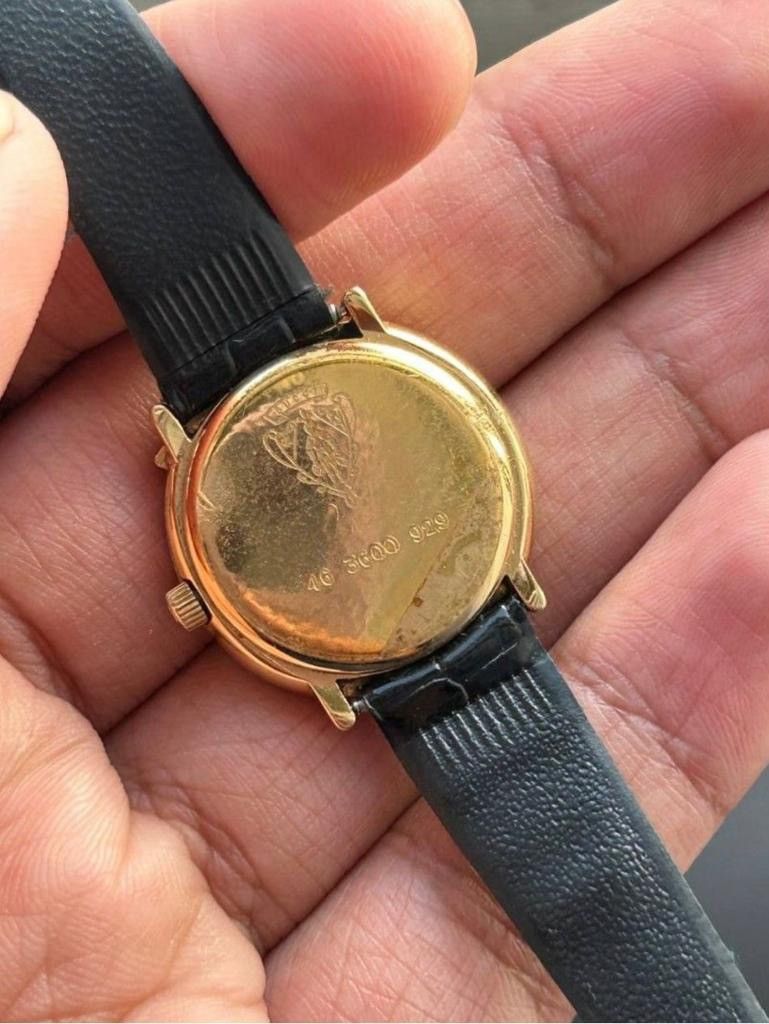 Gucci × Vintage Vintage Gucci watch very rare Size ONE SIZE - 5 Thumbnail