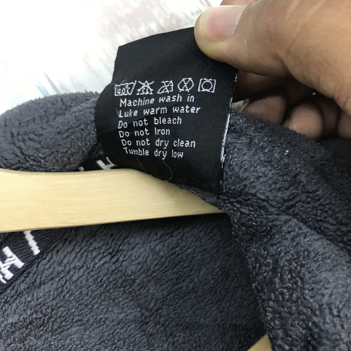 Helly Hansen Vintage Helly Hansen Fleece Jacket Size US S / EU 44-46 / 1 - 8 Thumbnail