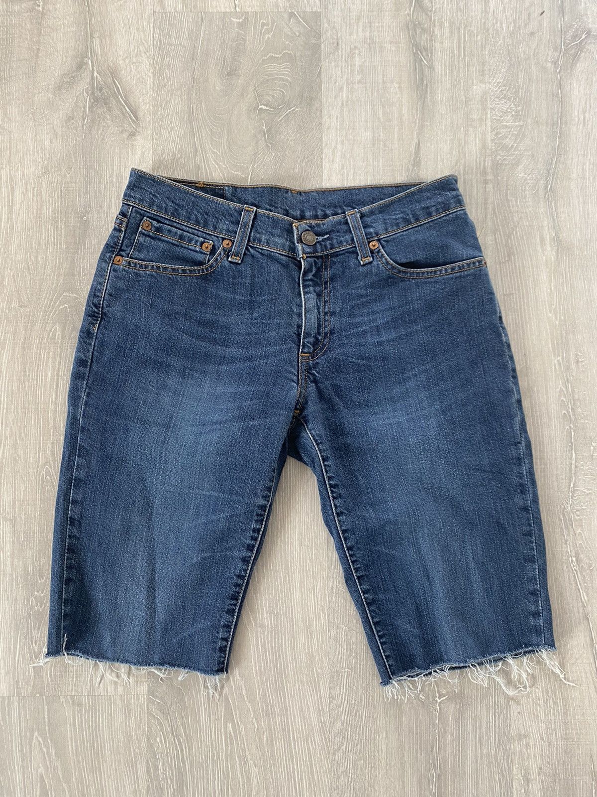 Levi's × Vintage Levi’s 529 89 vintage blue denim shorts jeans jorts Size US 29 - 2 Thumbnail