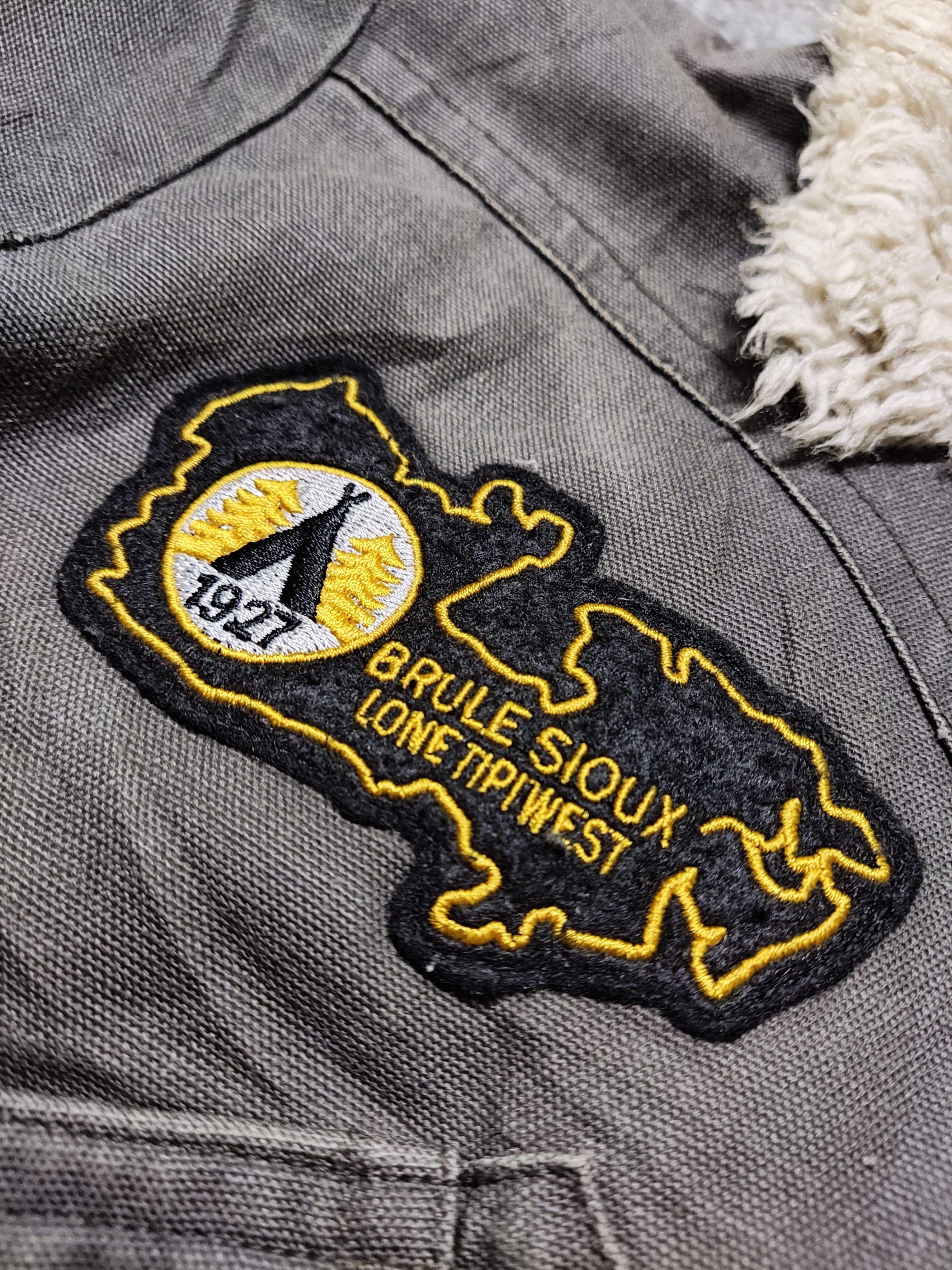 Japanese Brand × Native Vintage Native Navajo Fourseason Denim Jacket Size US S / EU 44-46 / 1 - 6 Thumbnail