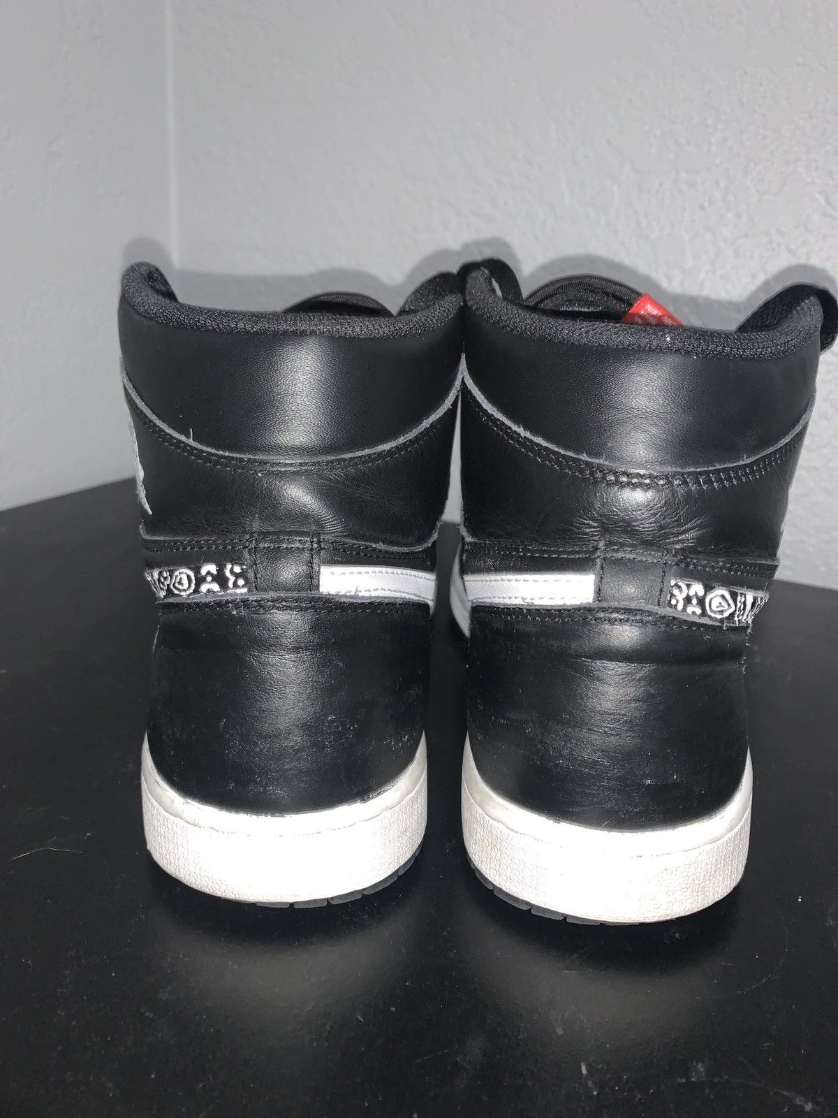 Jordan Brand × Nike Custom Jordan 1 Retro High OG Yin Yang 2016 Size US 10.5 / EU 43-44 - 4 Thumbnail